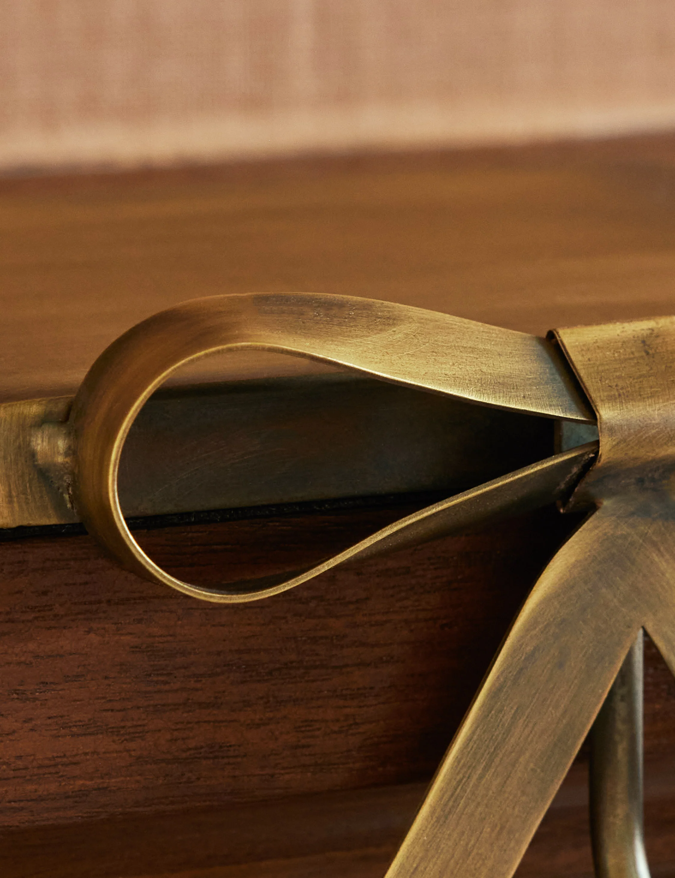 Adea Stocking Holder - Image 3