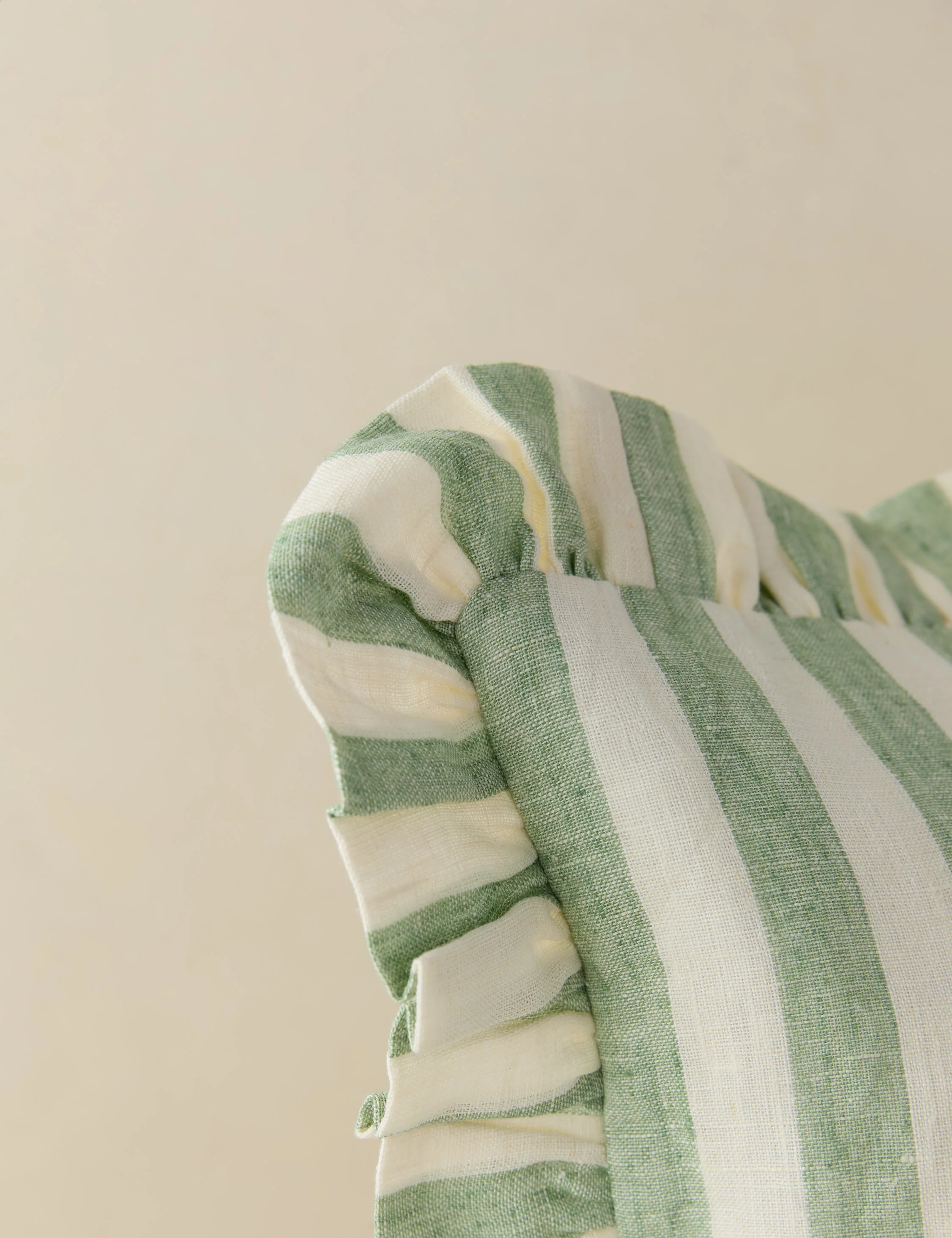 Amaroso Linen Ruffle Pillow - Image 19