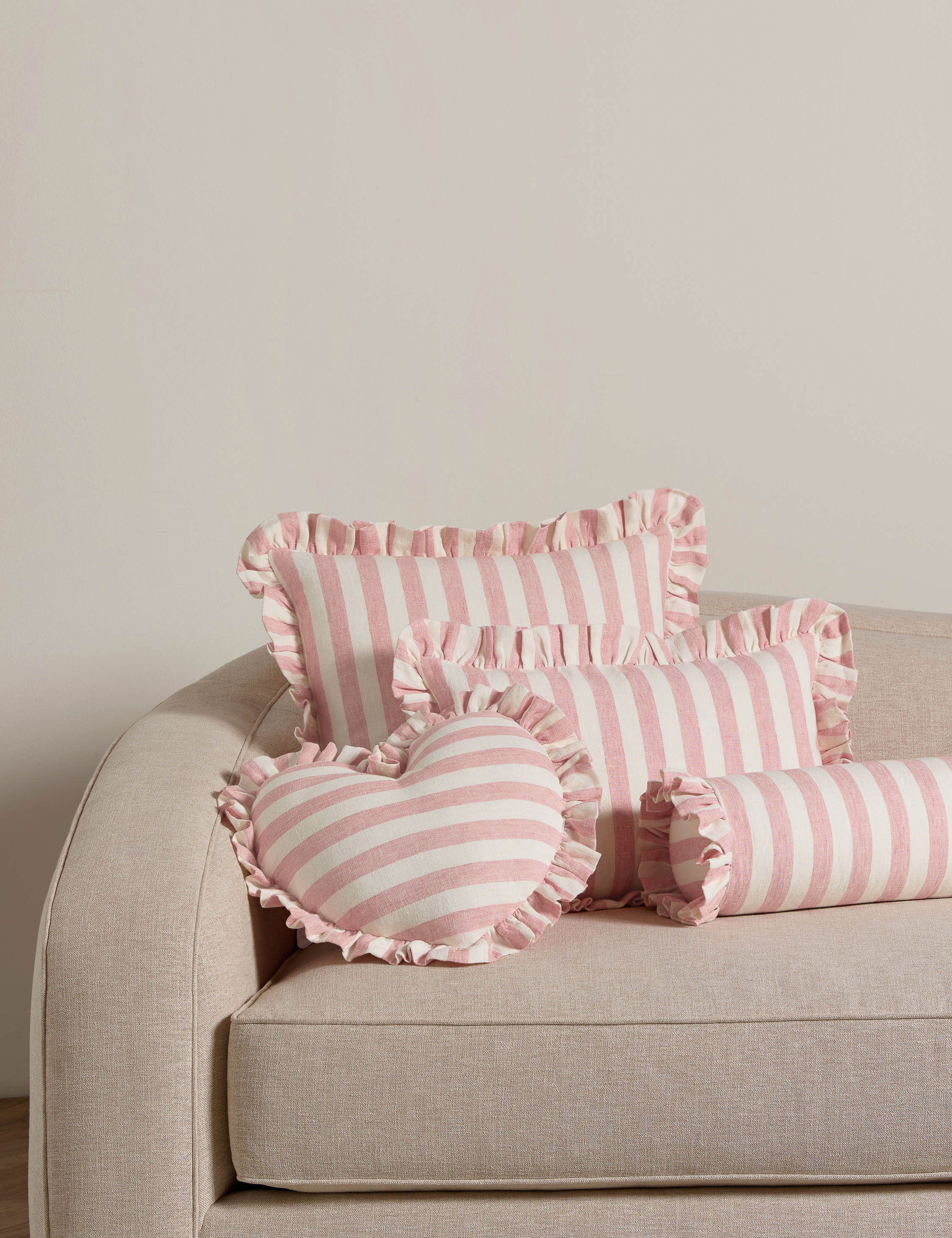 Amaroso Linen Ruffle Pillow - Image 20