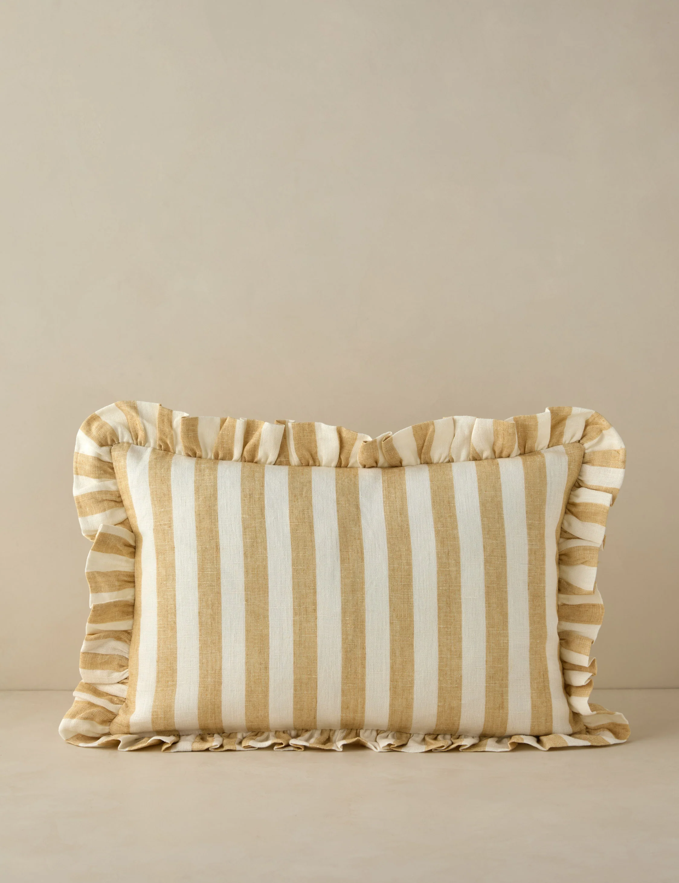 Amaroso Linen Ruffle Pillow - Image 3