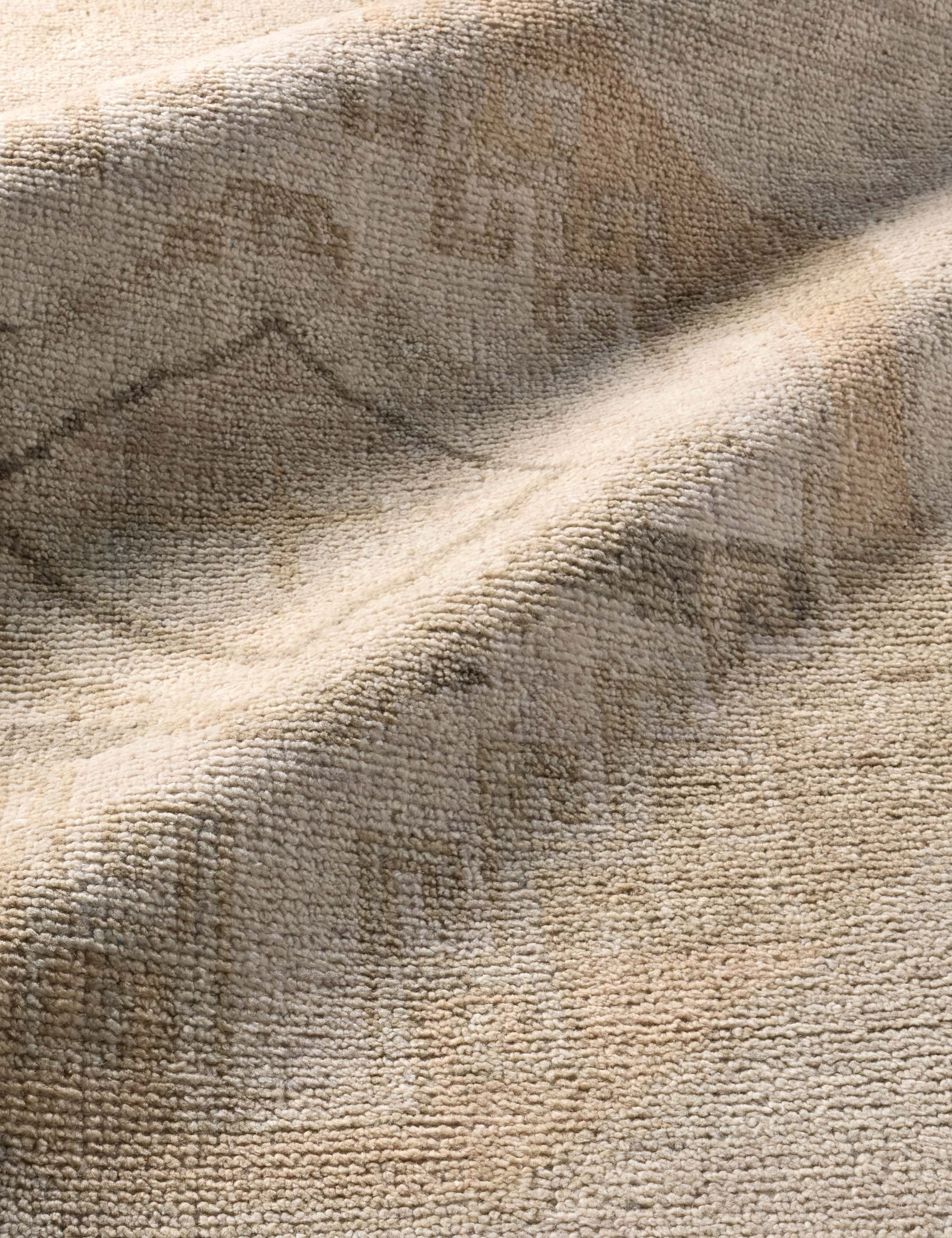 Ambretta Hand-Knotted Wool Rug - Image 6