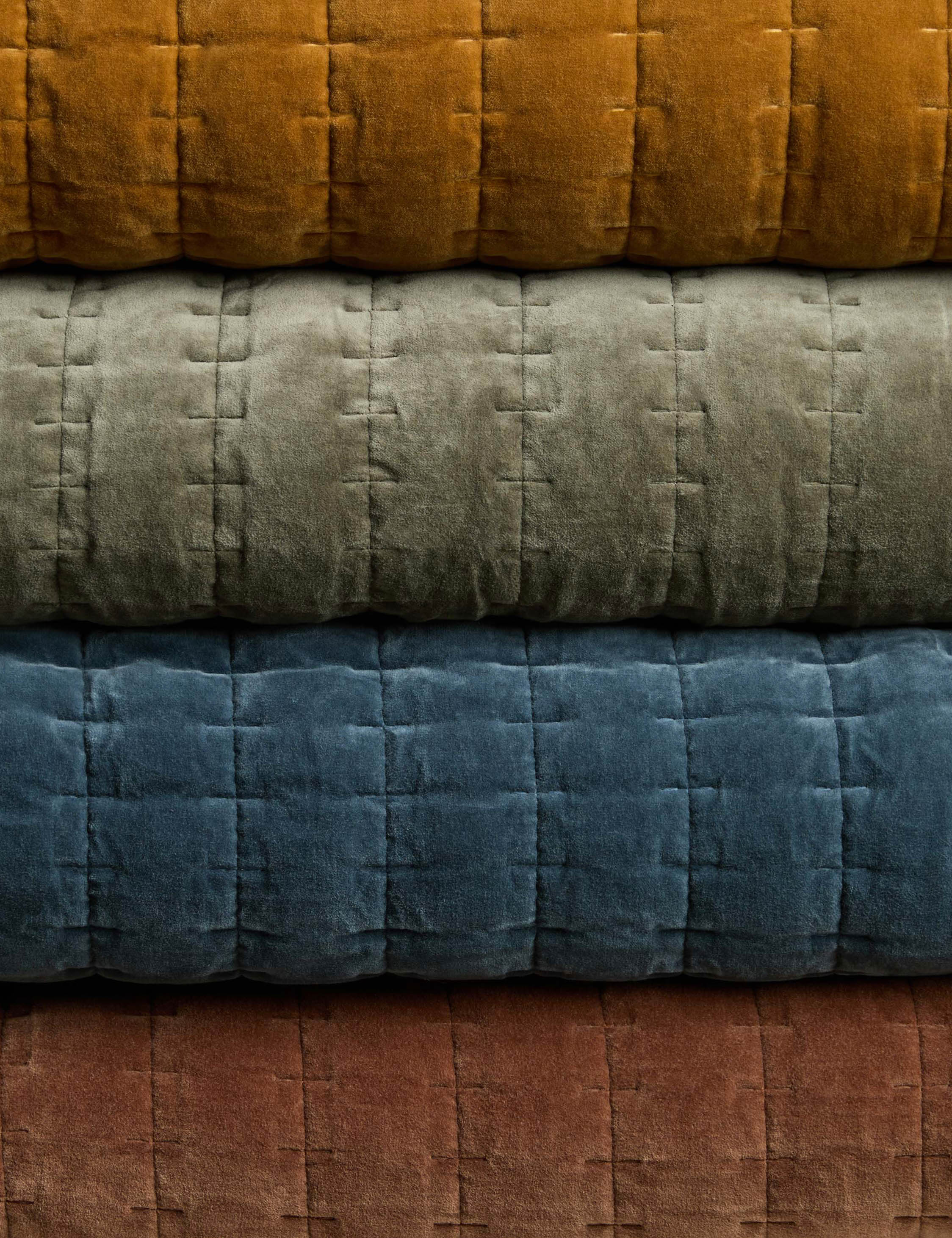 Anderson Velvet Quilt - Image 18