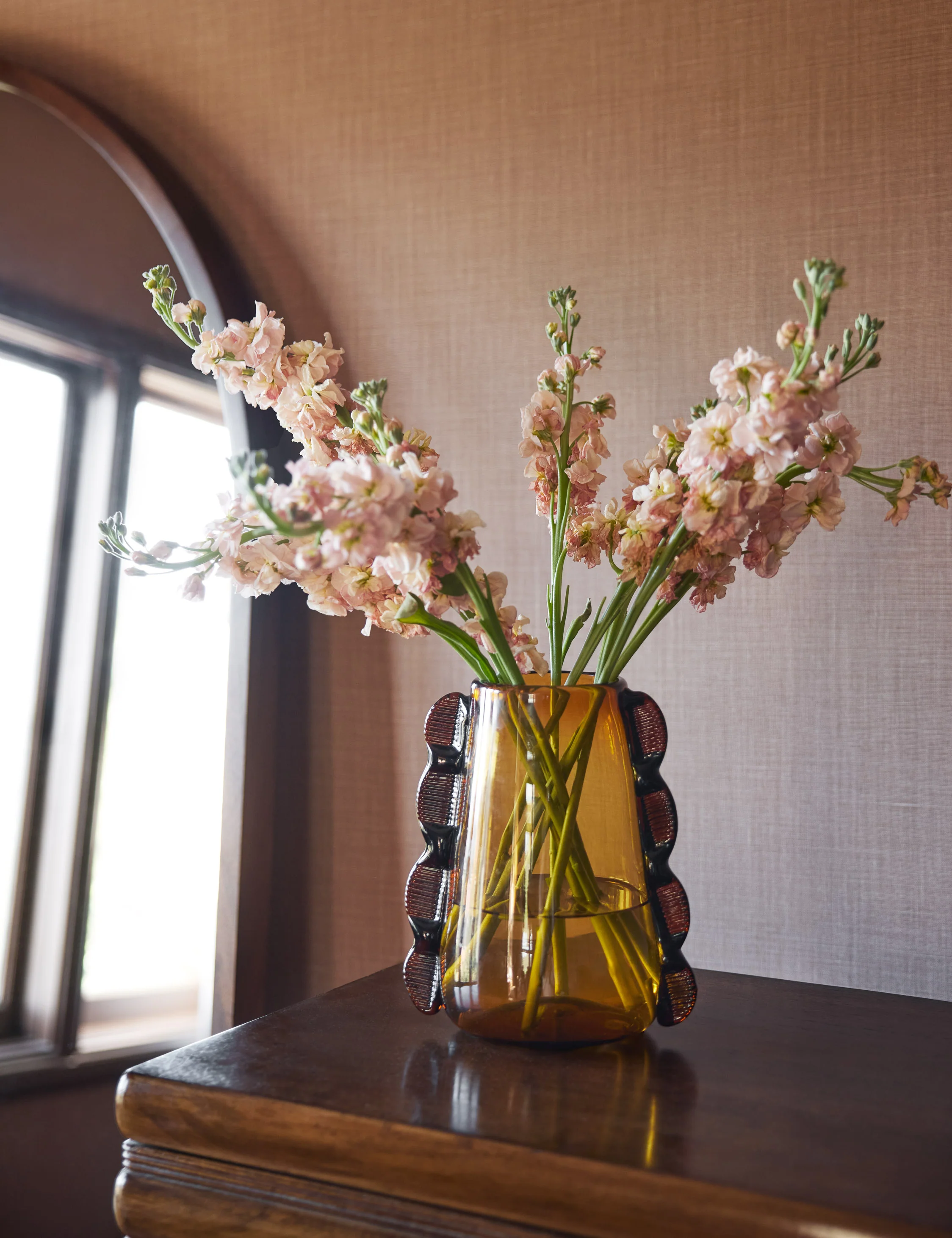 Betta Vase by Meso - Image 3