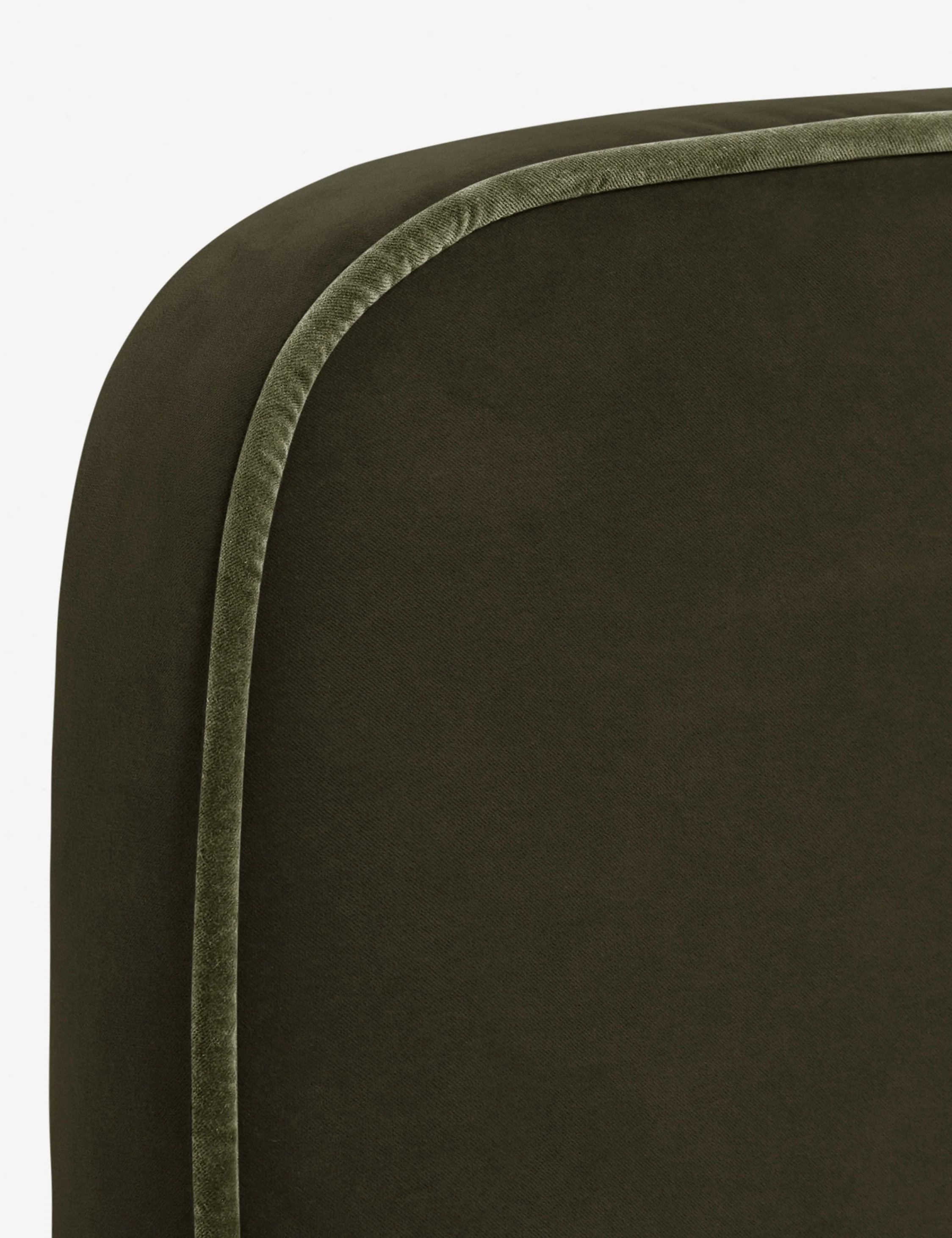 Bishop Platform Bed - Image 36