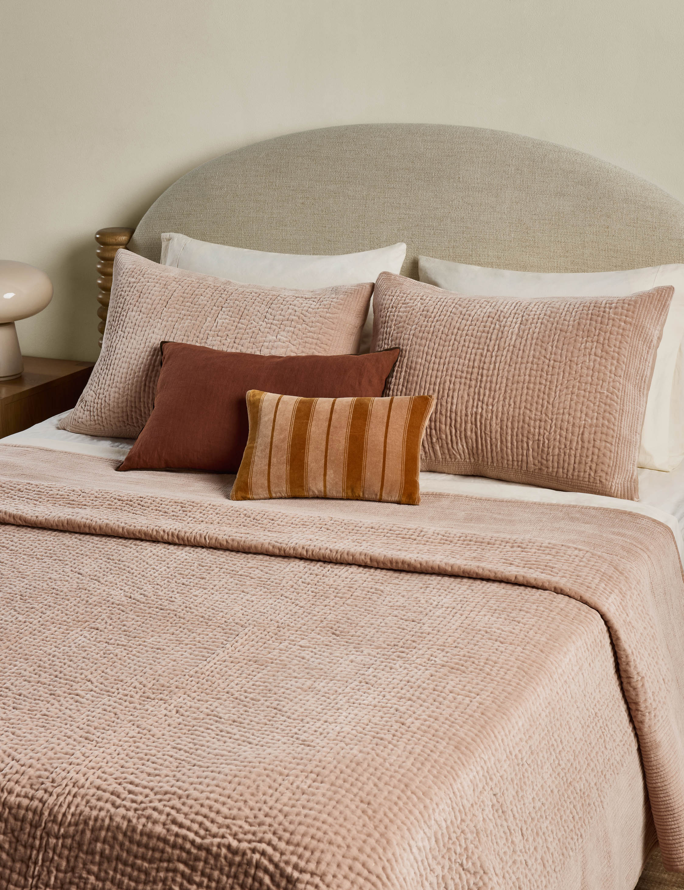 Bloomfield Velvet Quilt - Image 4