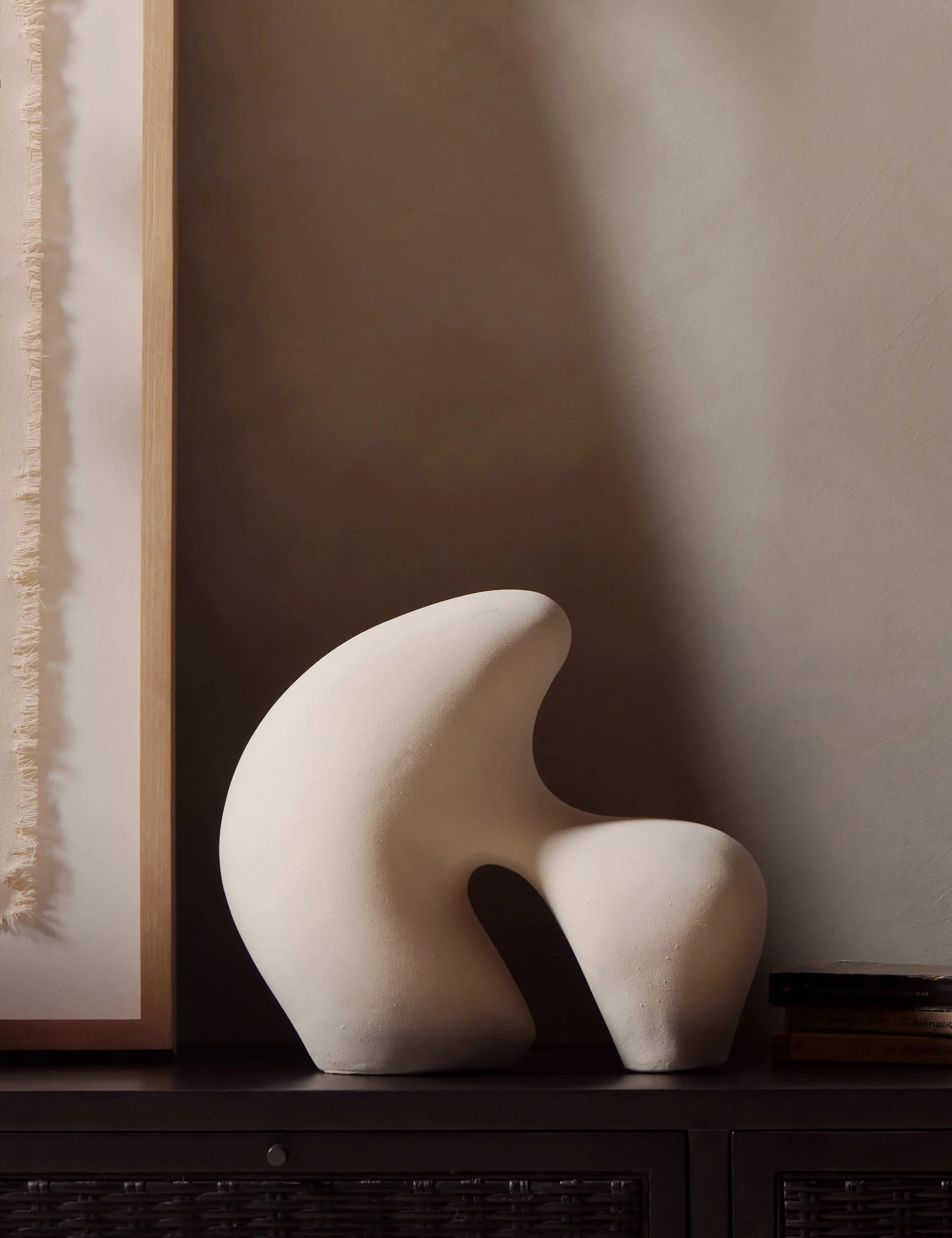 Camari Sculpture - Image 2