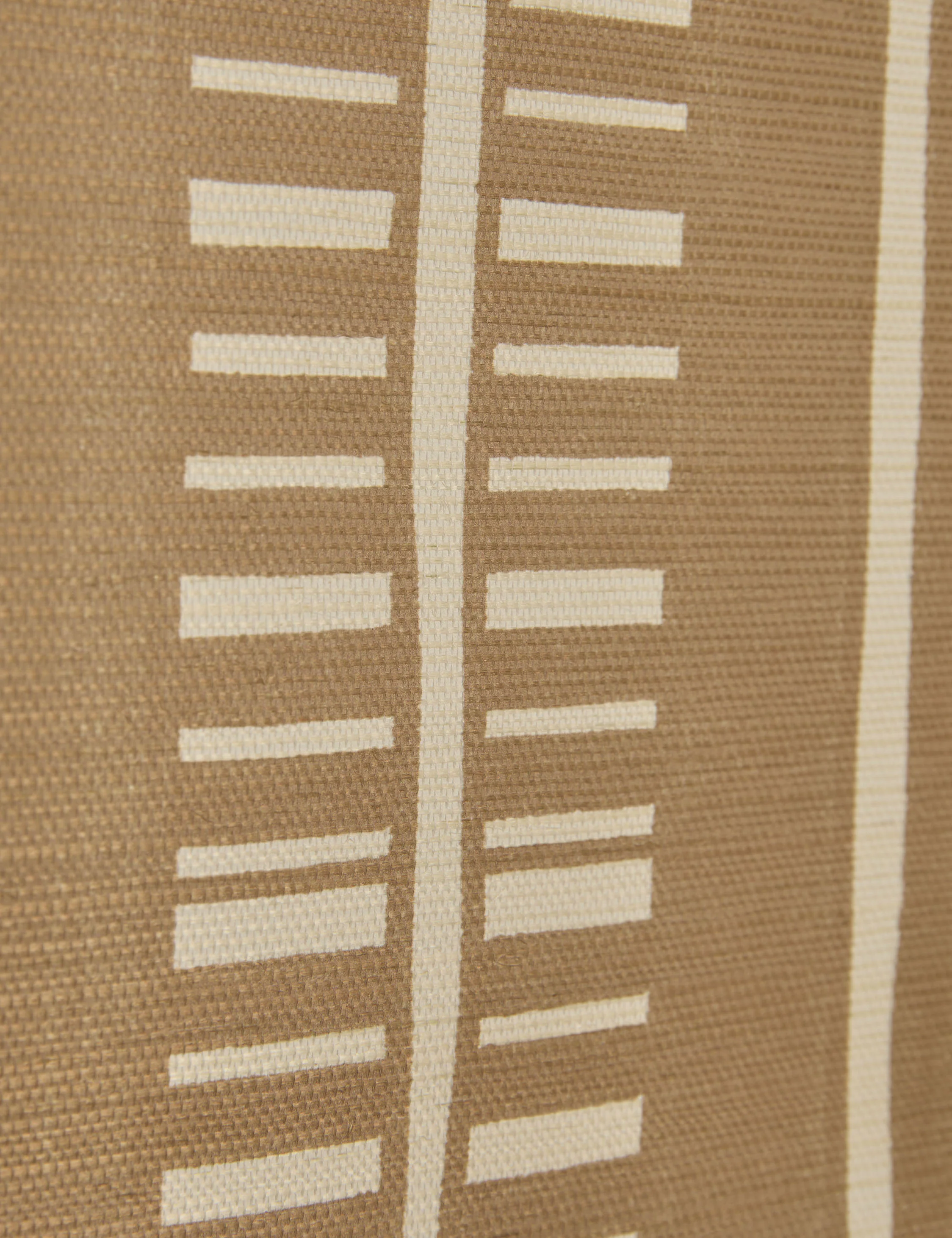 Cesari Grasscloth Wallpaper - Image 3