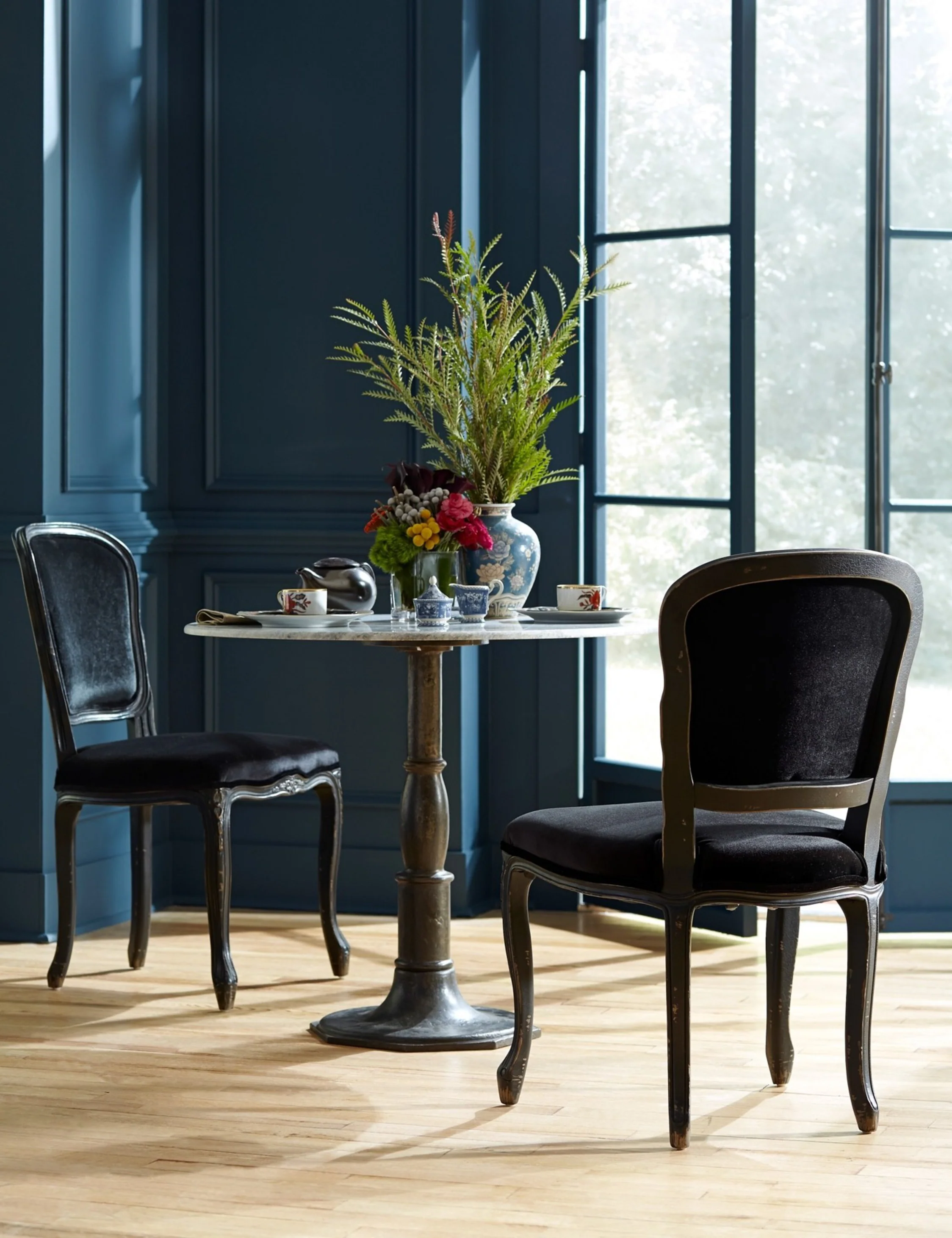 Chantilly Bistro Table - Image 4