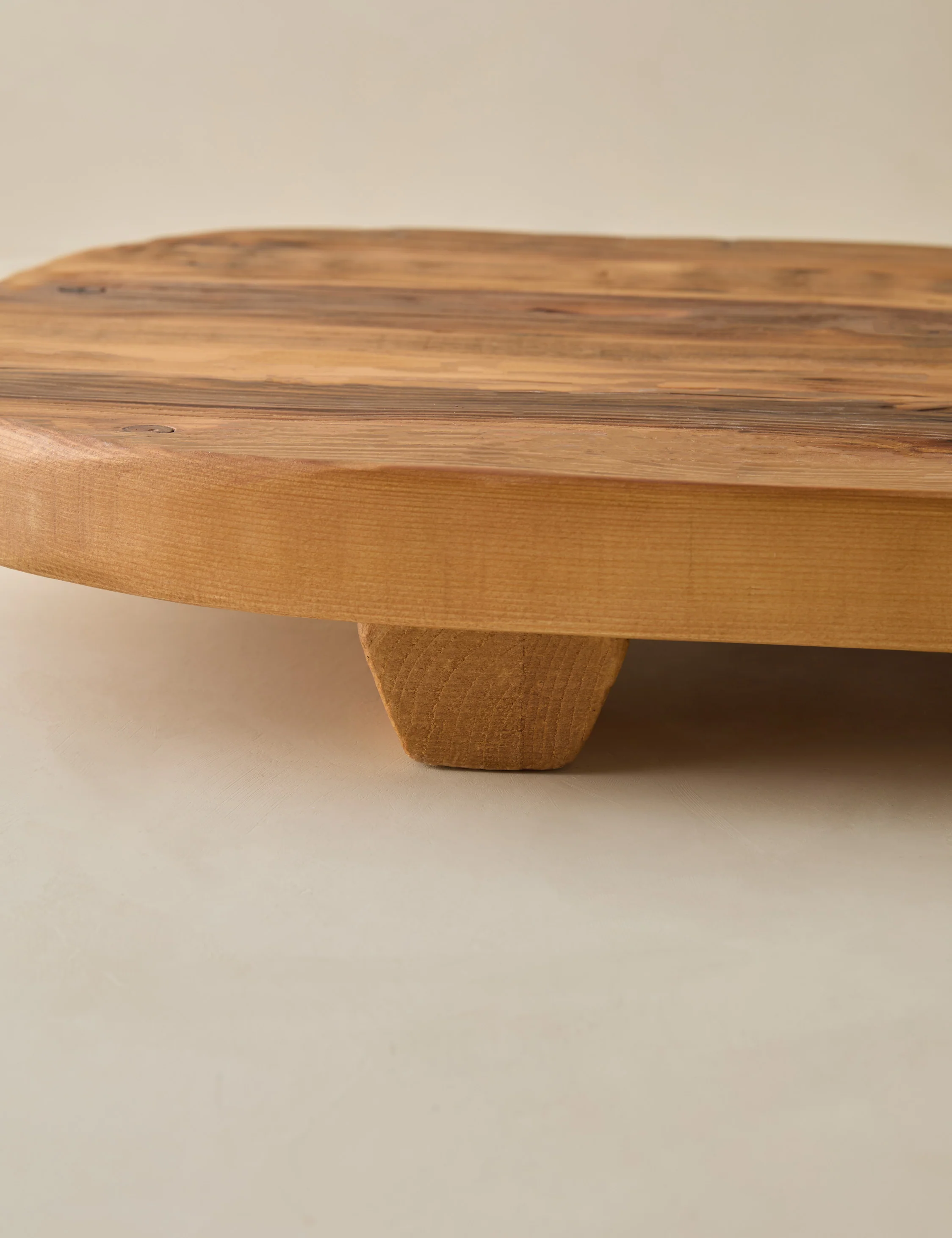 Classic Rectangular Footed Board by etúHOME - Image 3