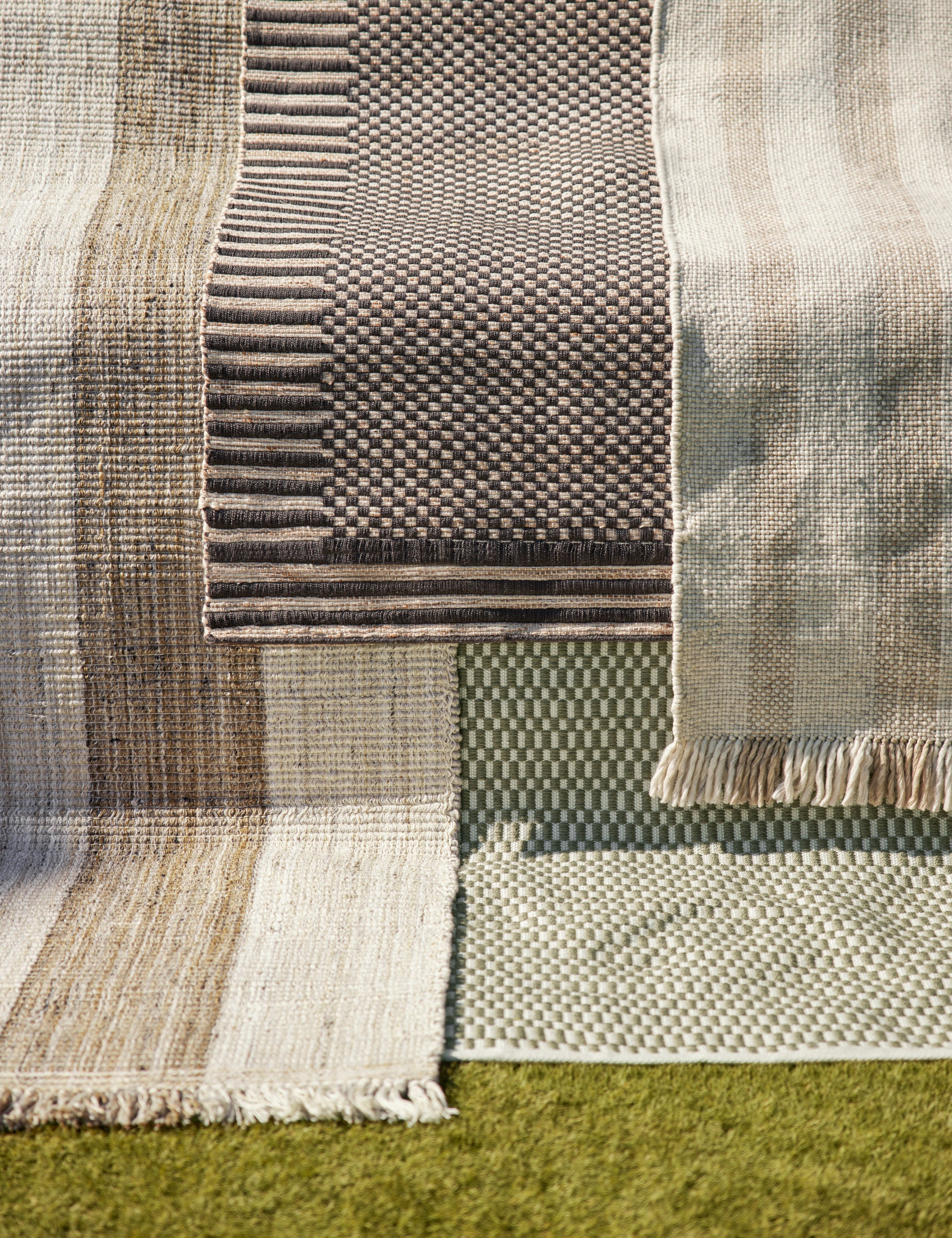 Croze Handwoven Indoor/Outdoor Rug Swatch - Image 6