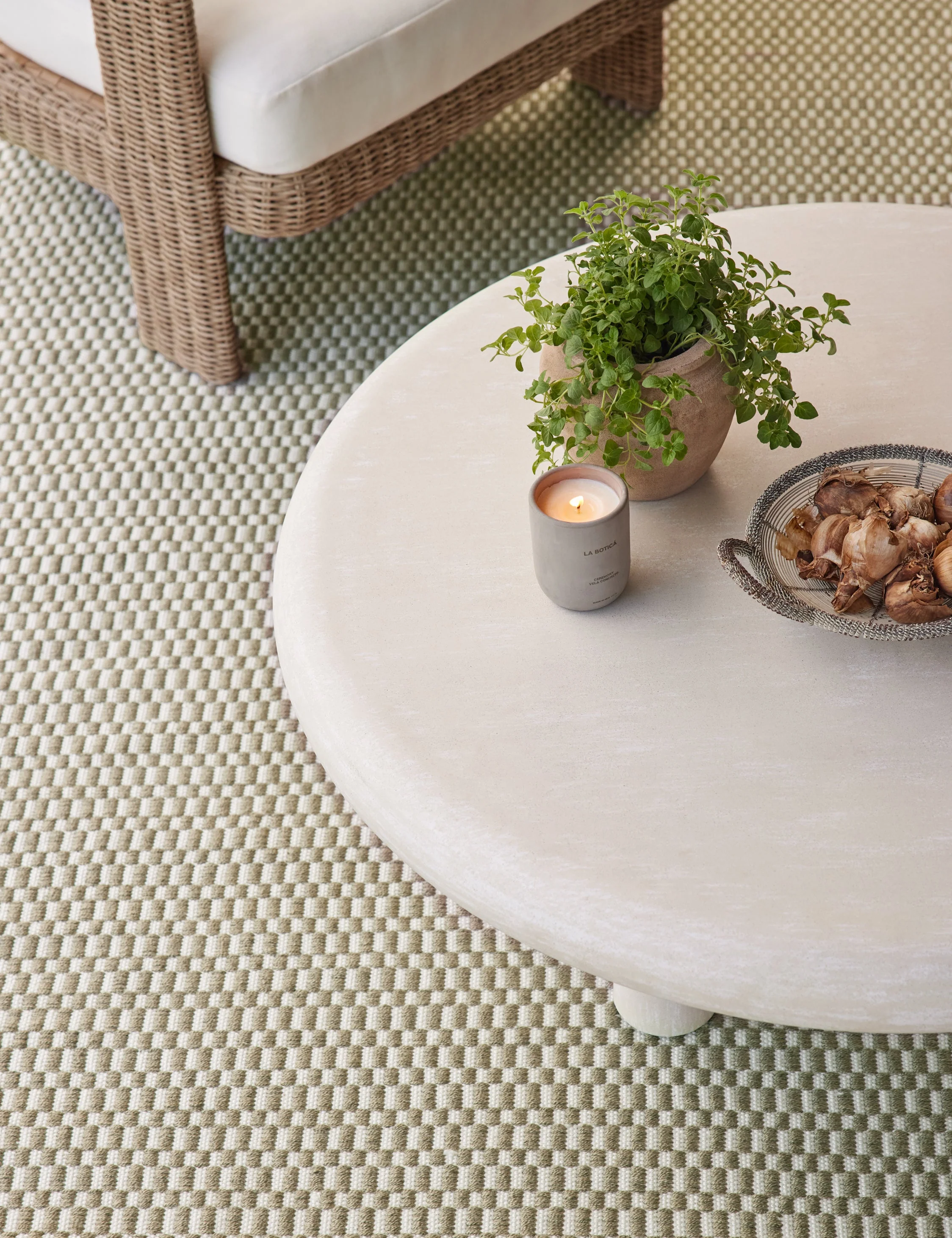 Dante Handwoven Indoor/Outdoor Rug Swatch - Image 3