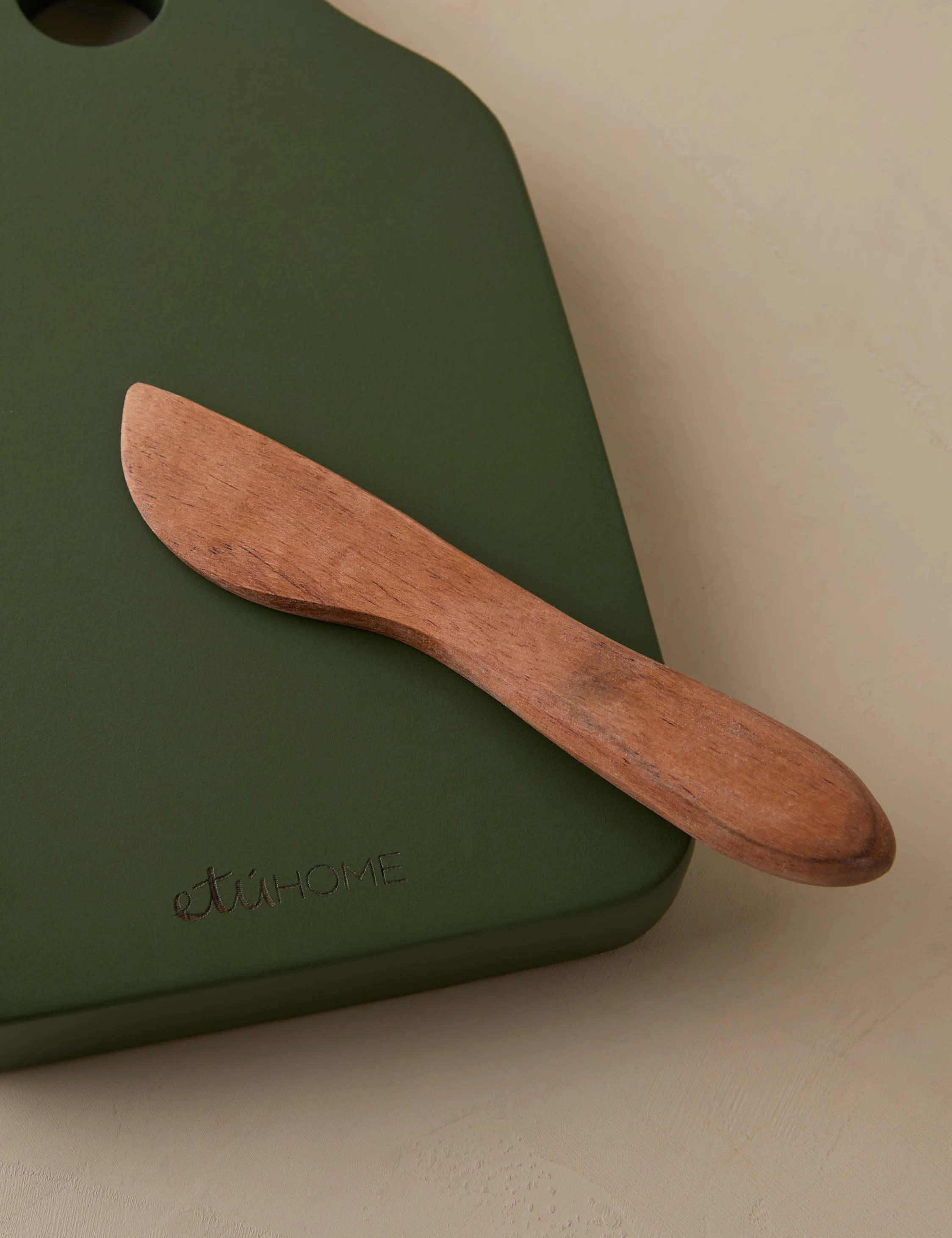 Dutch Cheese Board with Spreader by etúHOME - Image 5