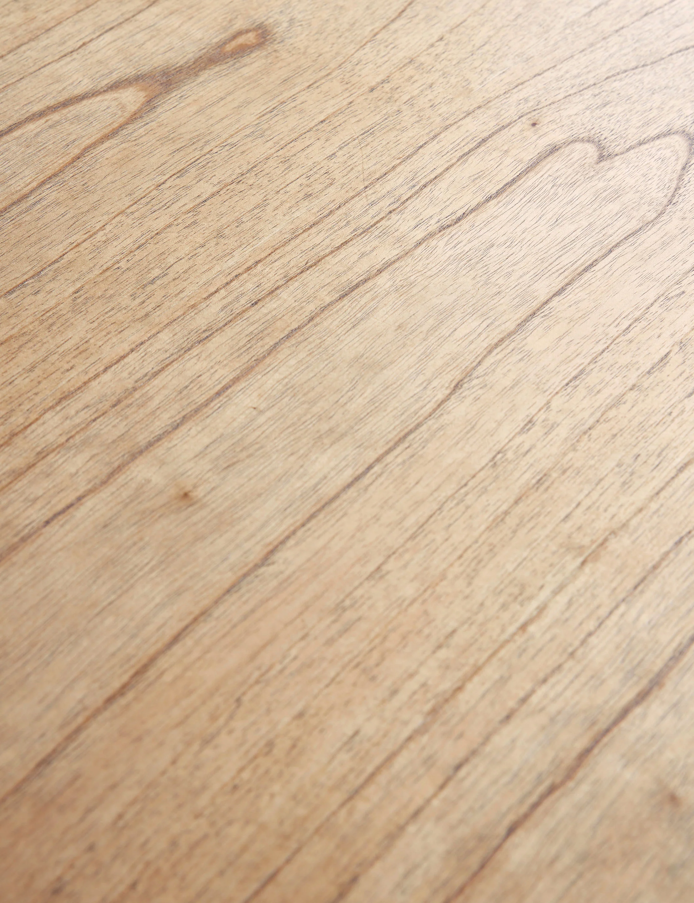 Elvia Round Dining Table - Image 5