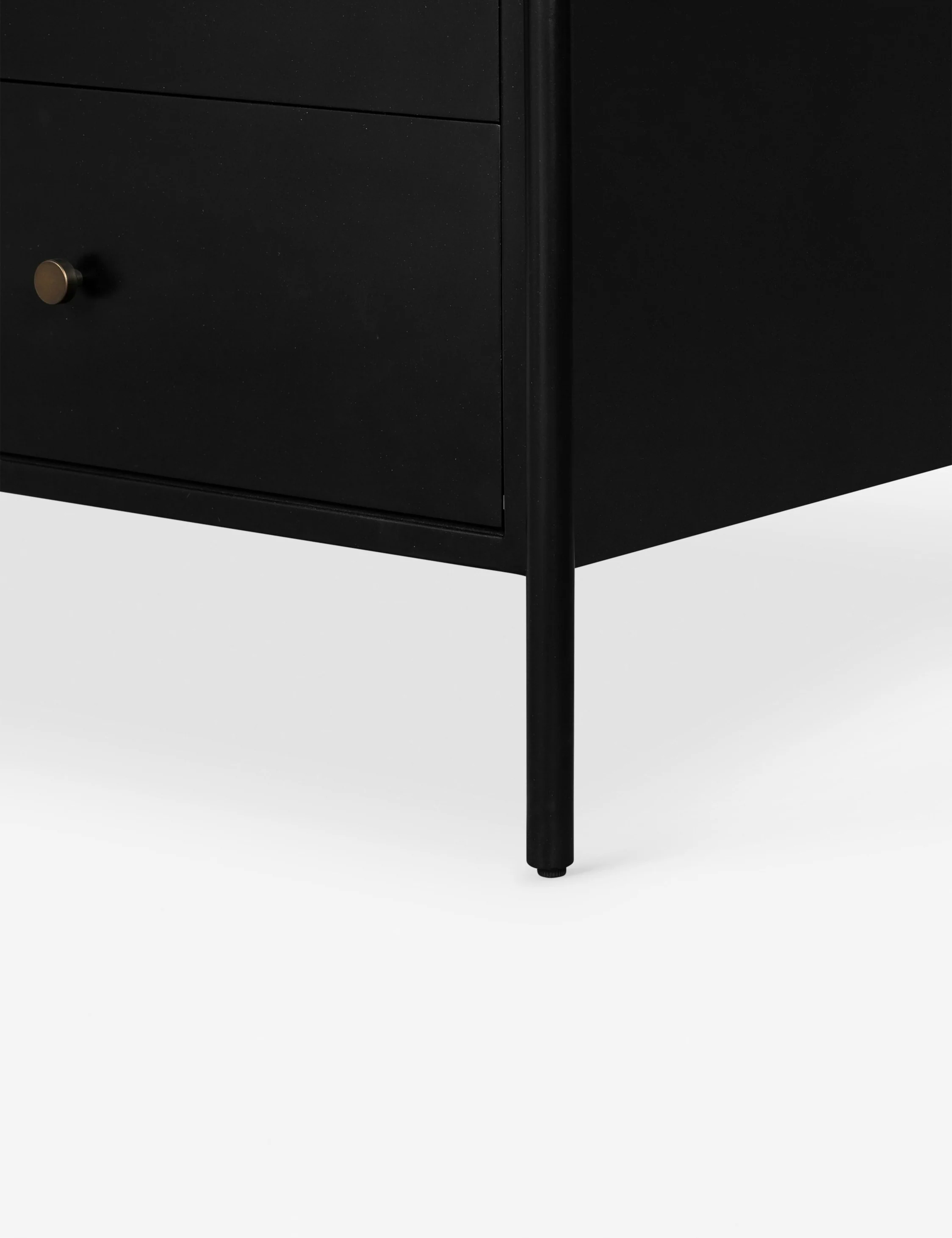 Mathus 8-Drawer Dresser - Image 14