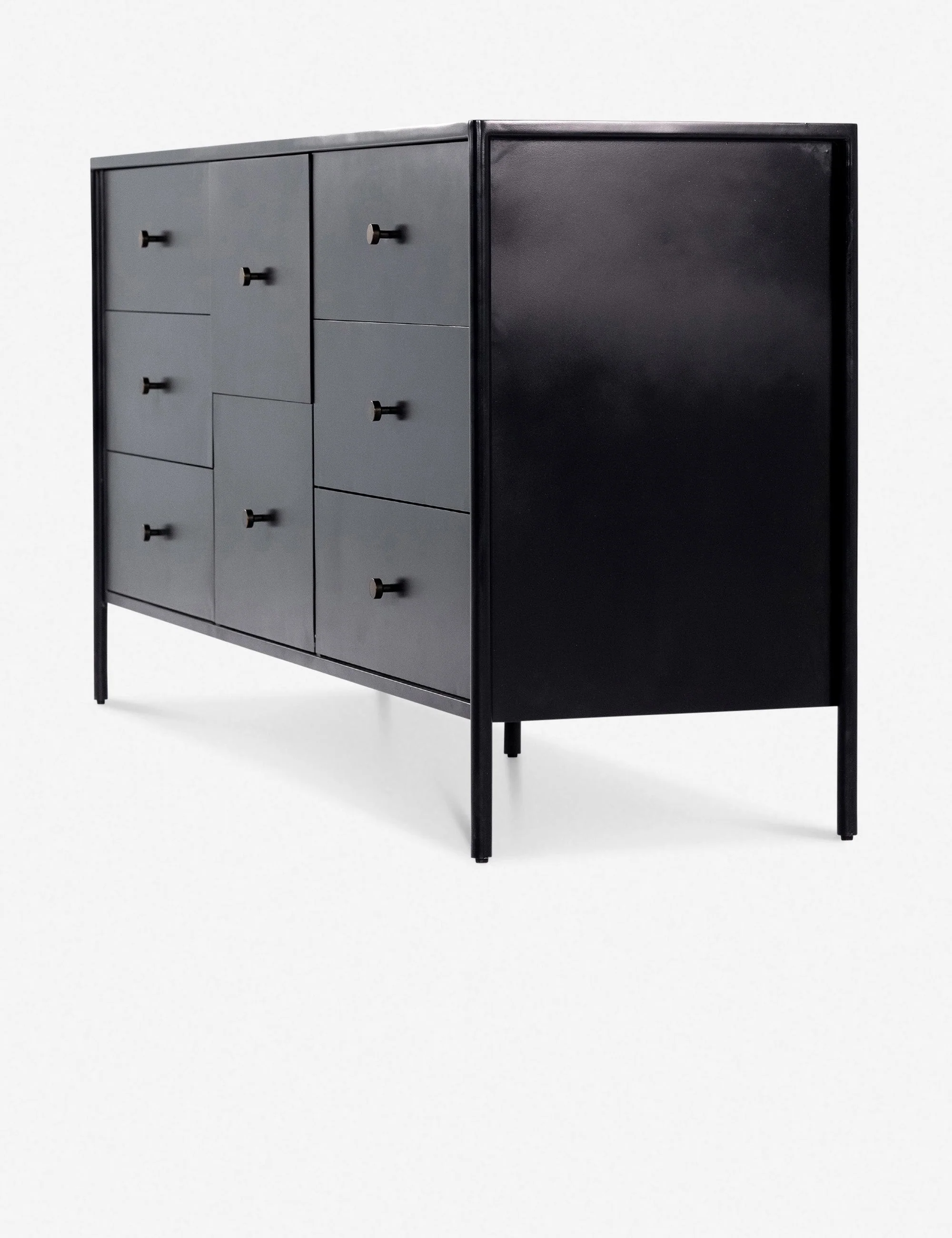 Mathus 8-Drawer Dresser - Image 5
