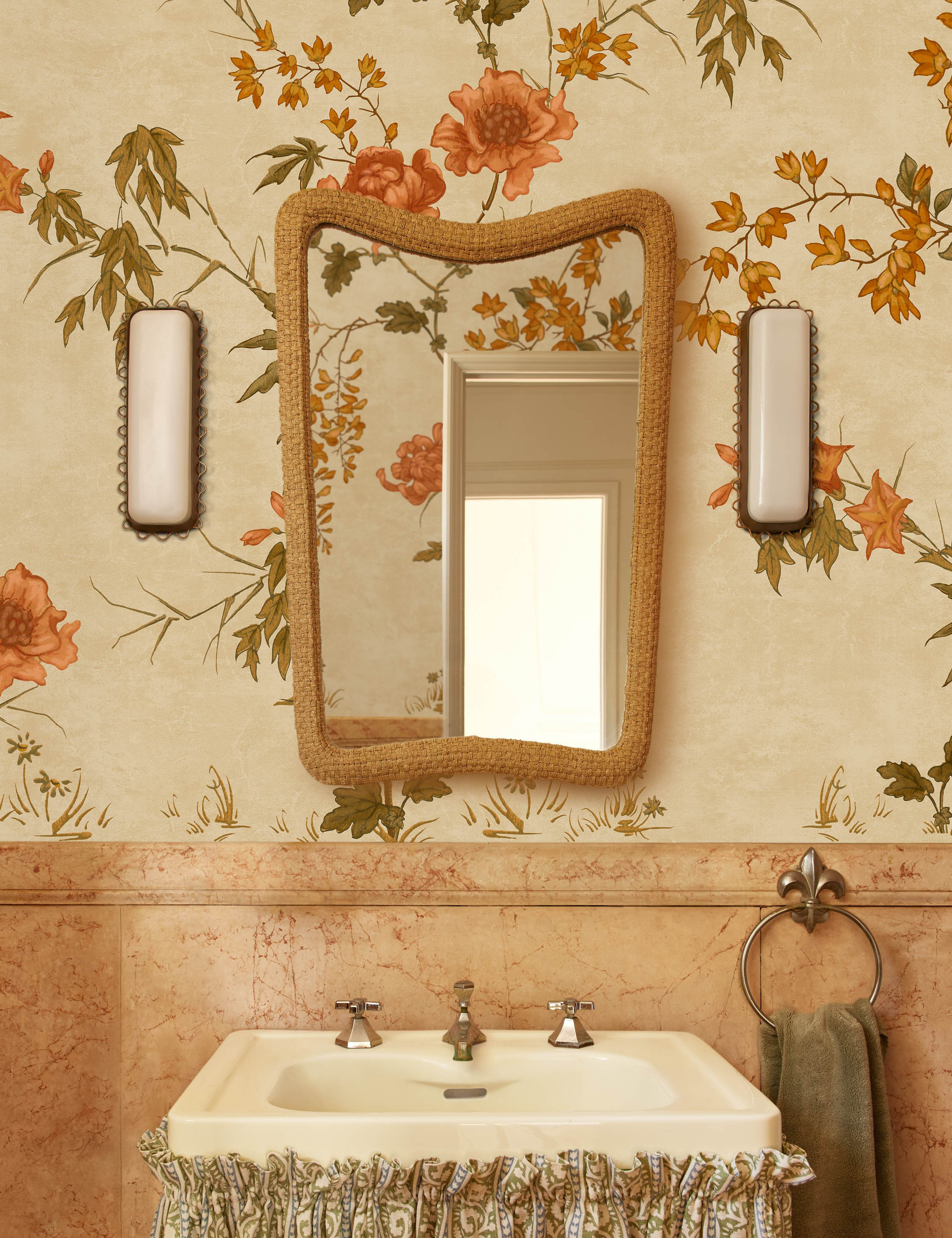 Fleurine Wallpaper Mural - Image 4