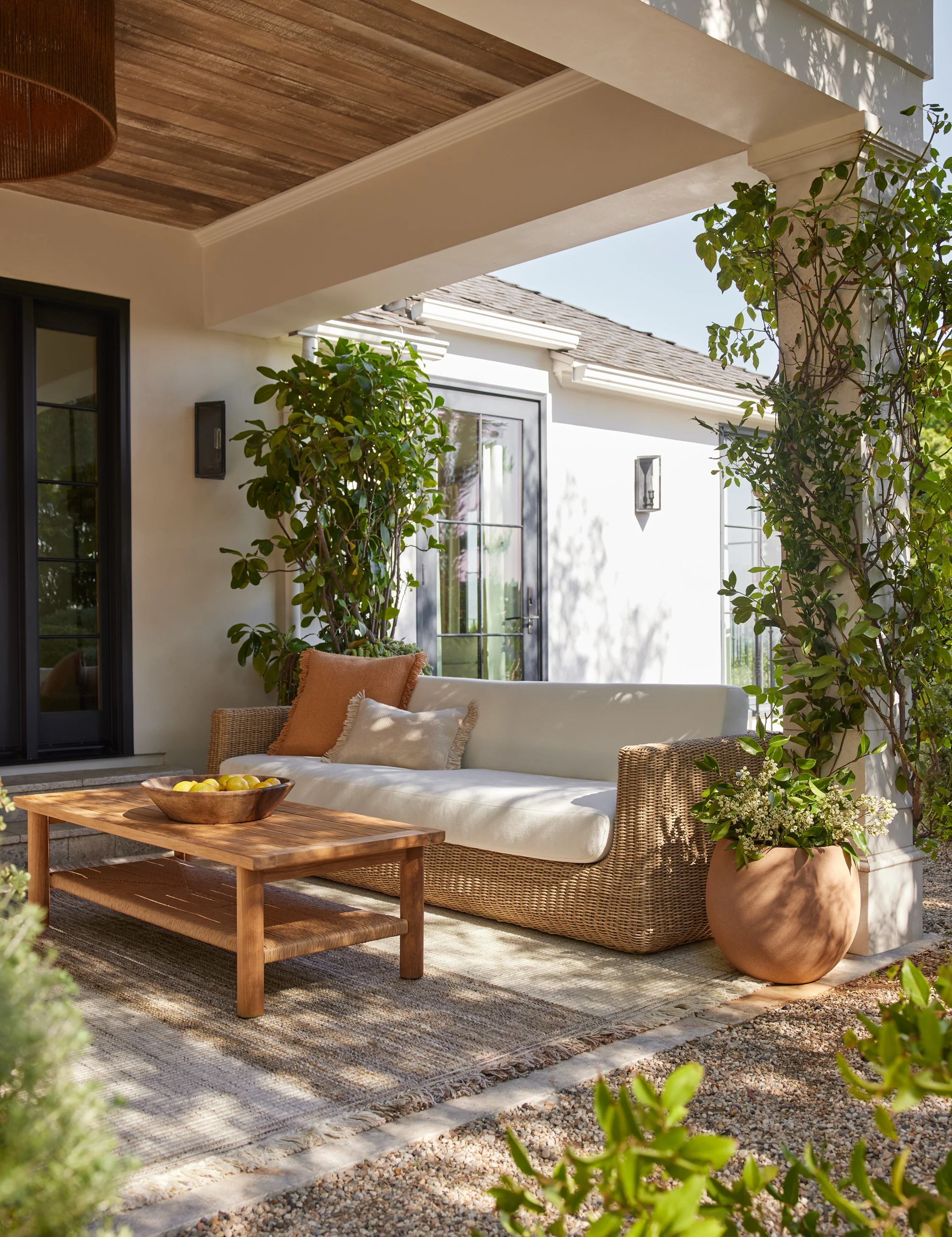 Gally Indoor / Outdoor Coffee Table - Image 3