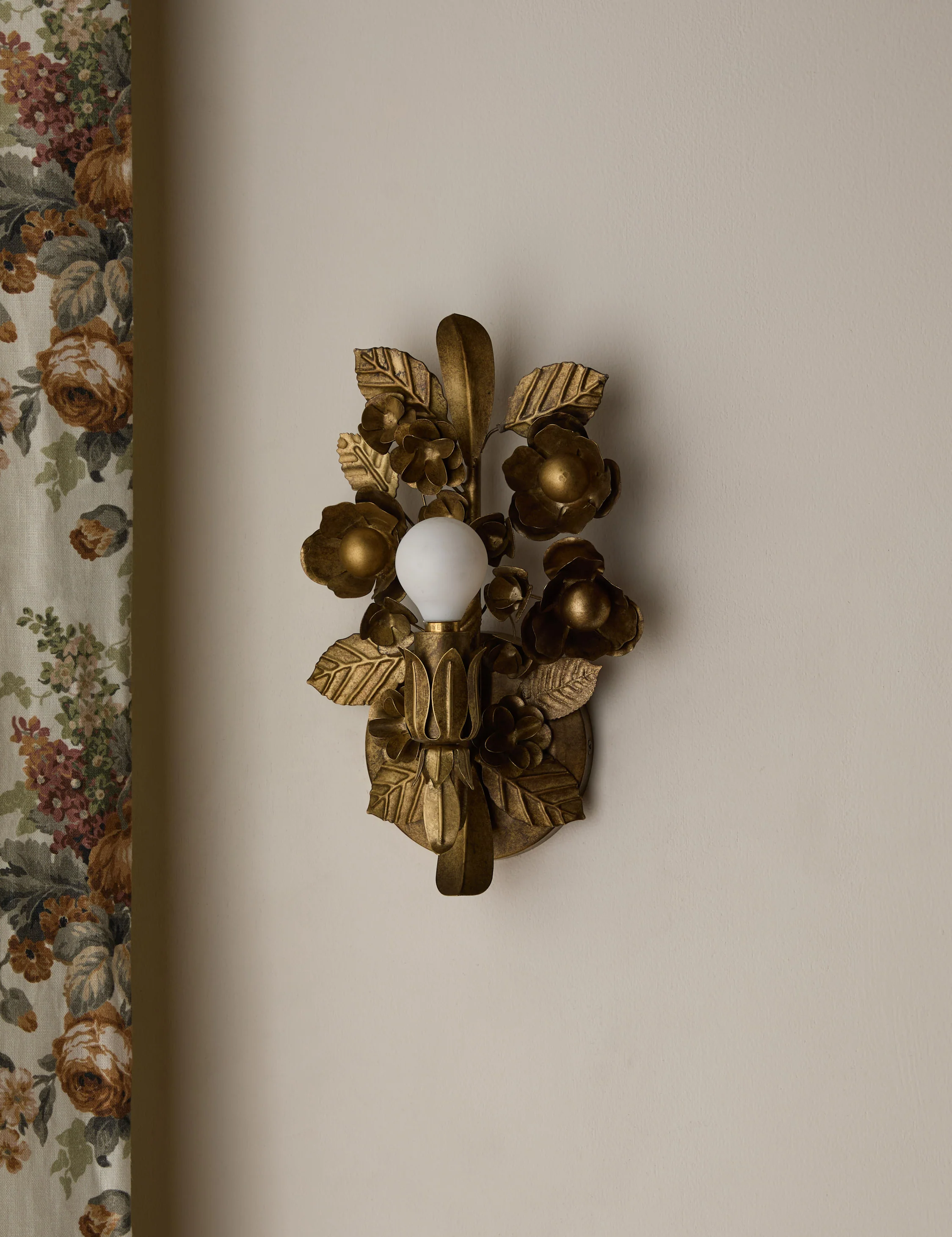 Garda Sconce by Heidi Caillier - Image 2