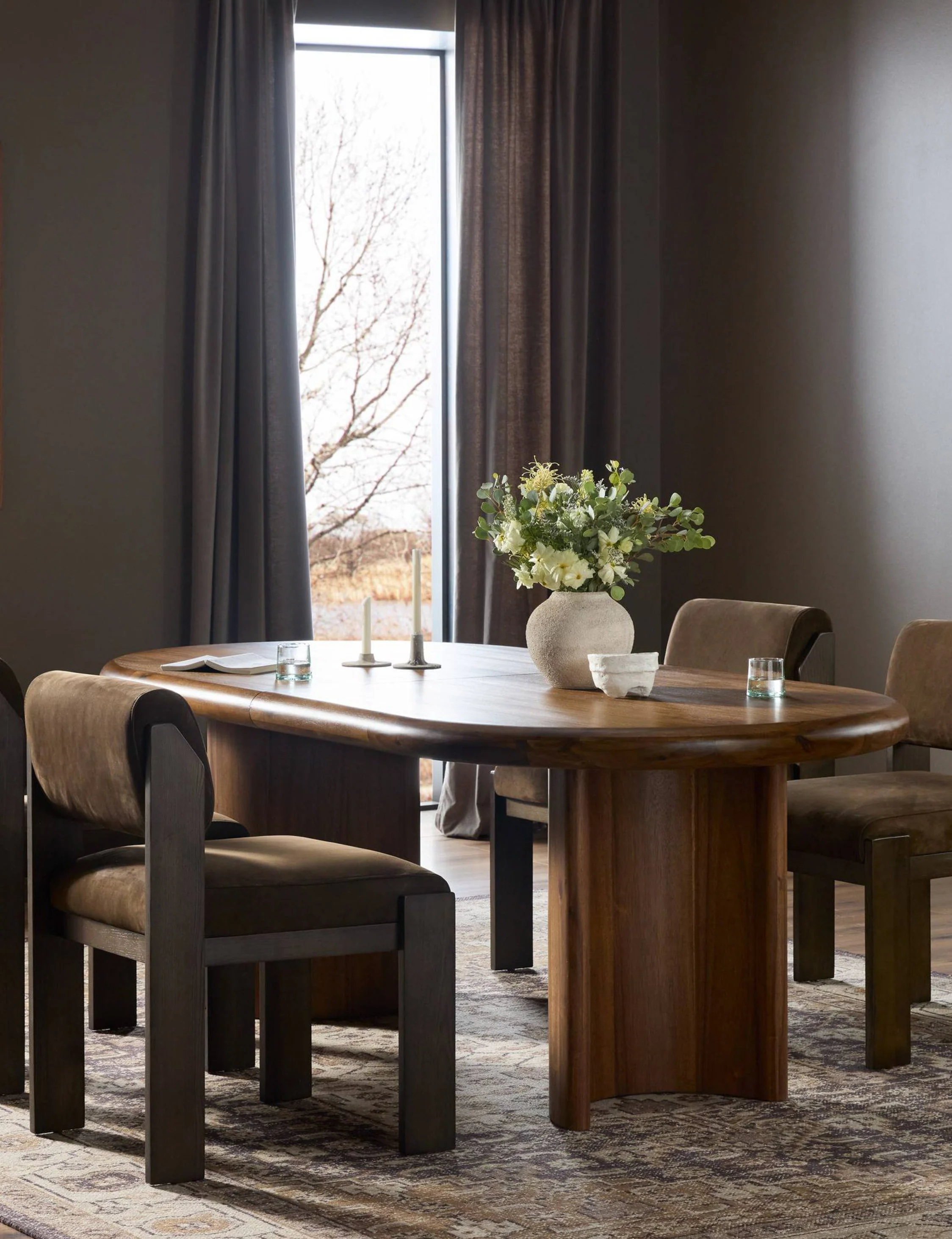 Gilda Extendable Oval Dining Table - Image 2