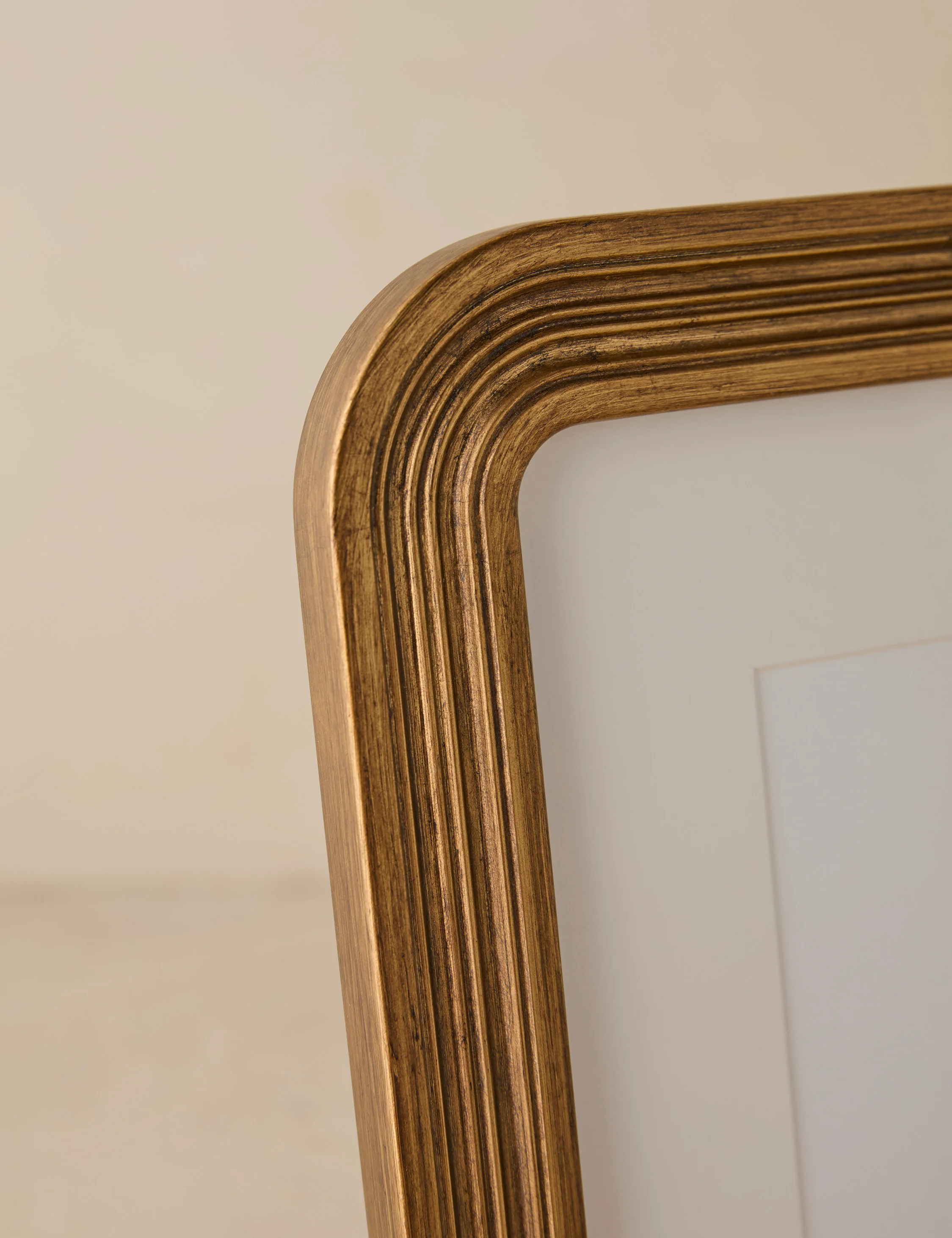 Haisley Picture Frame - Image 9
