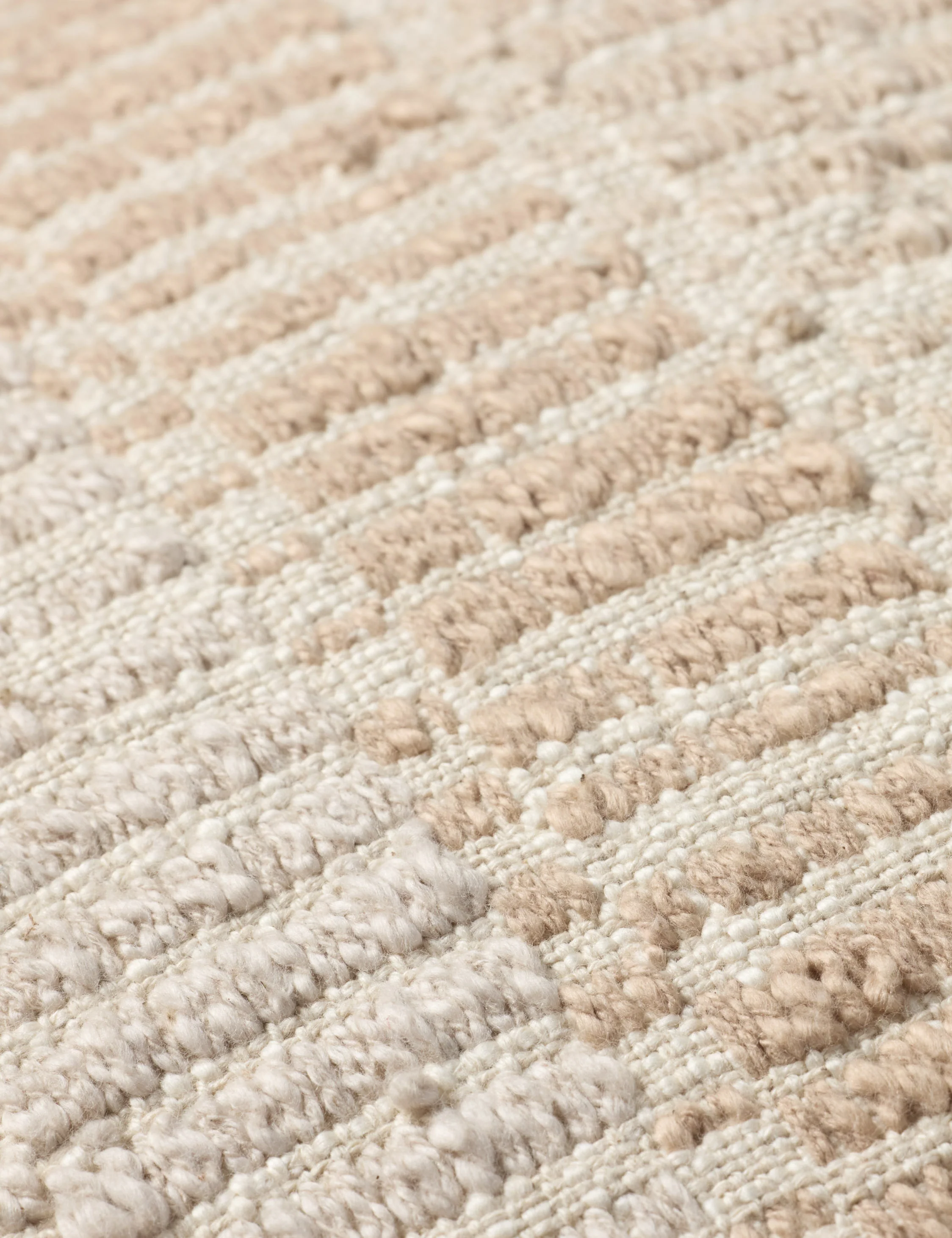 Hanneli Pillow - Image 3