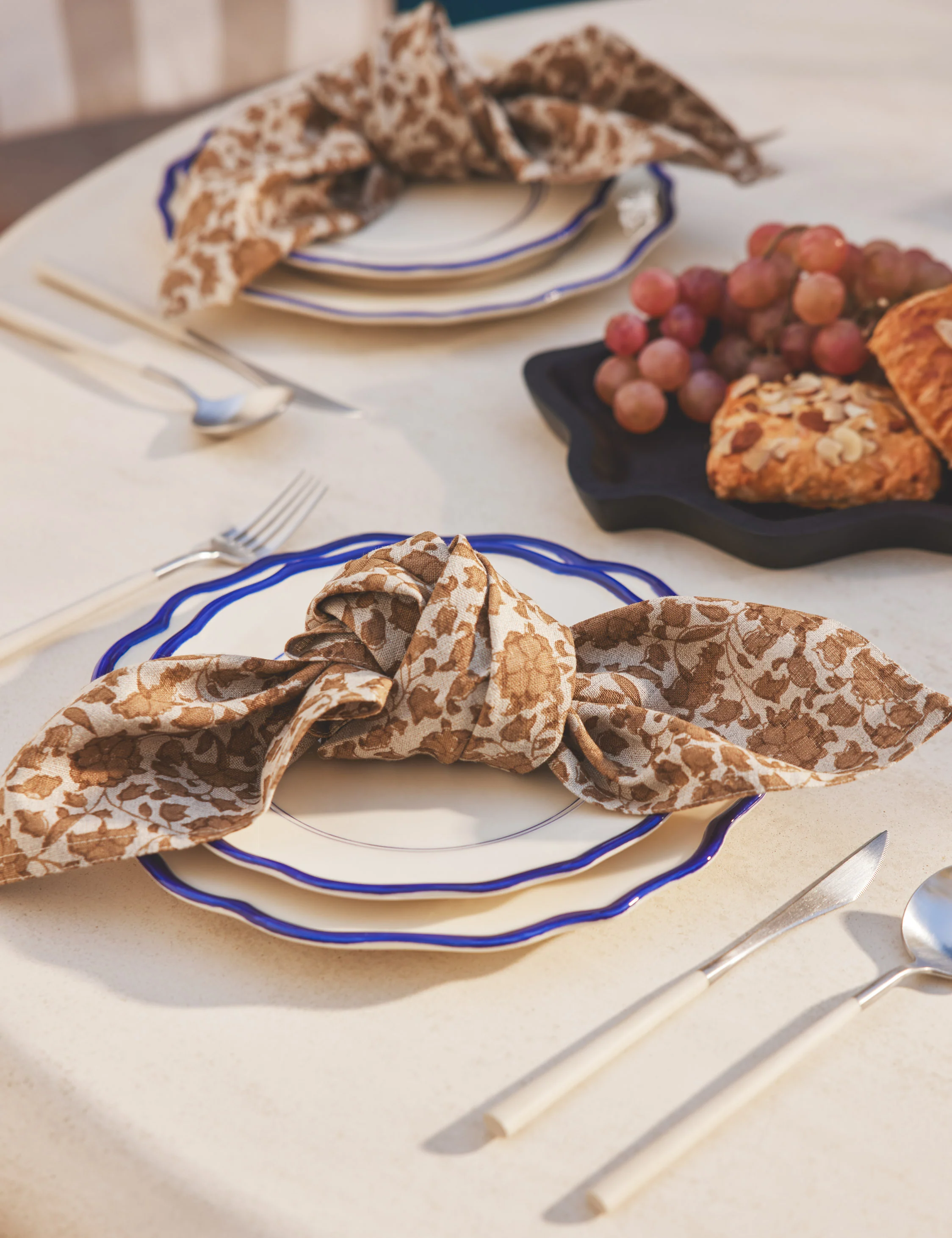 Lavelanet Table Linens - Image 7