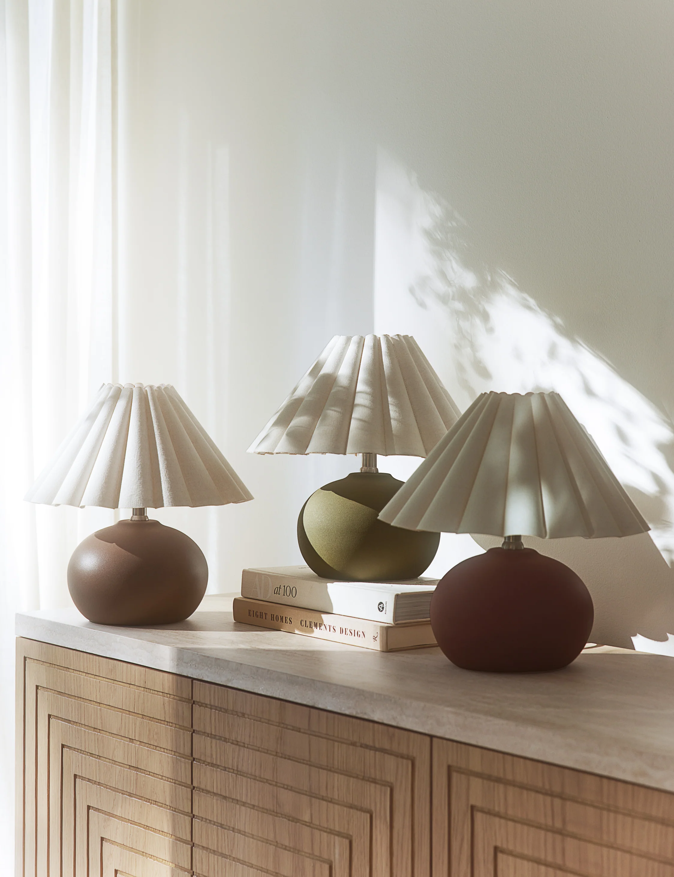 Luis Table Lamp - Image 10
