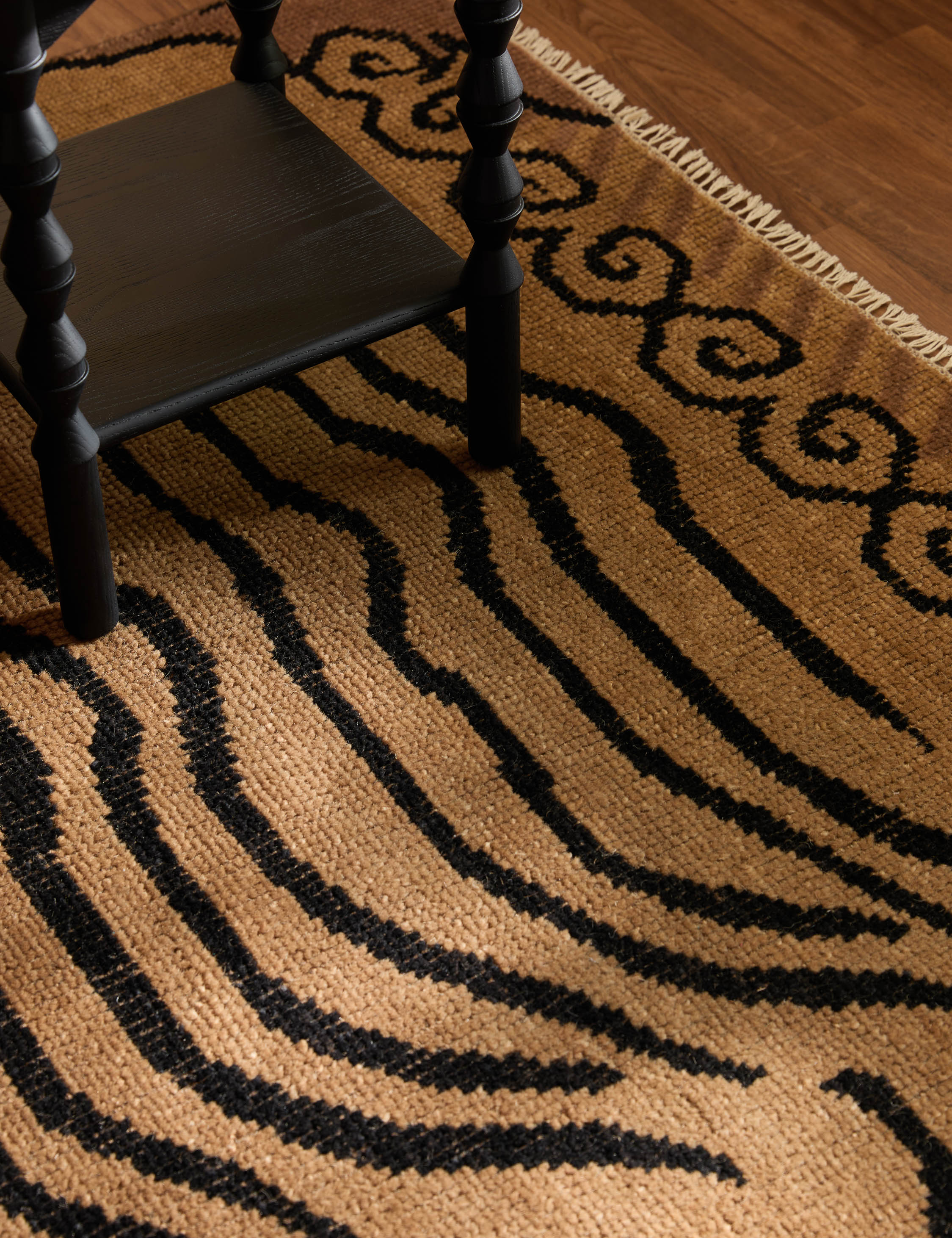 Makeda Hand-Knotted Wool Rug - Image 4