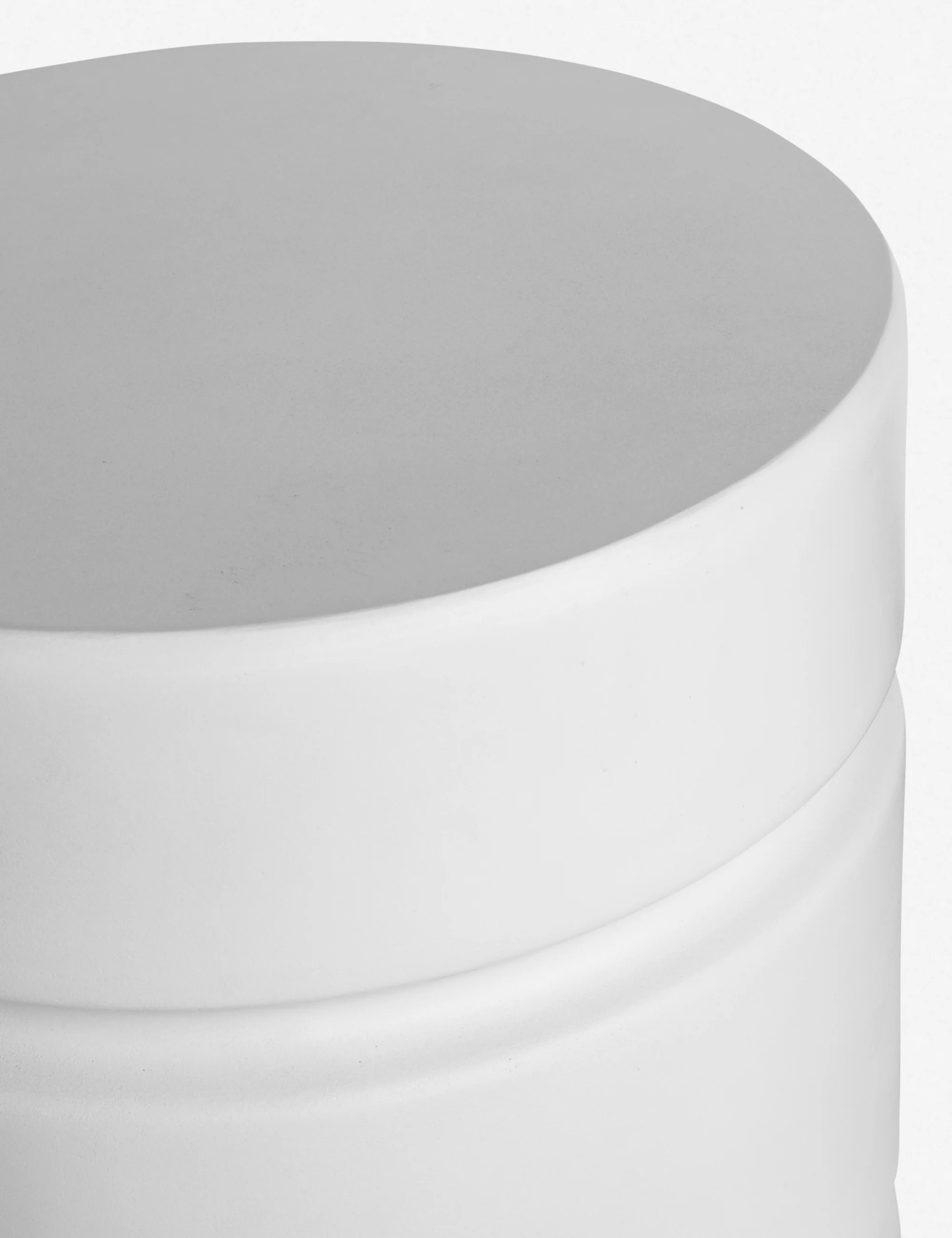 Marke Indoor / Outdoor Round Side Table - Image 2