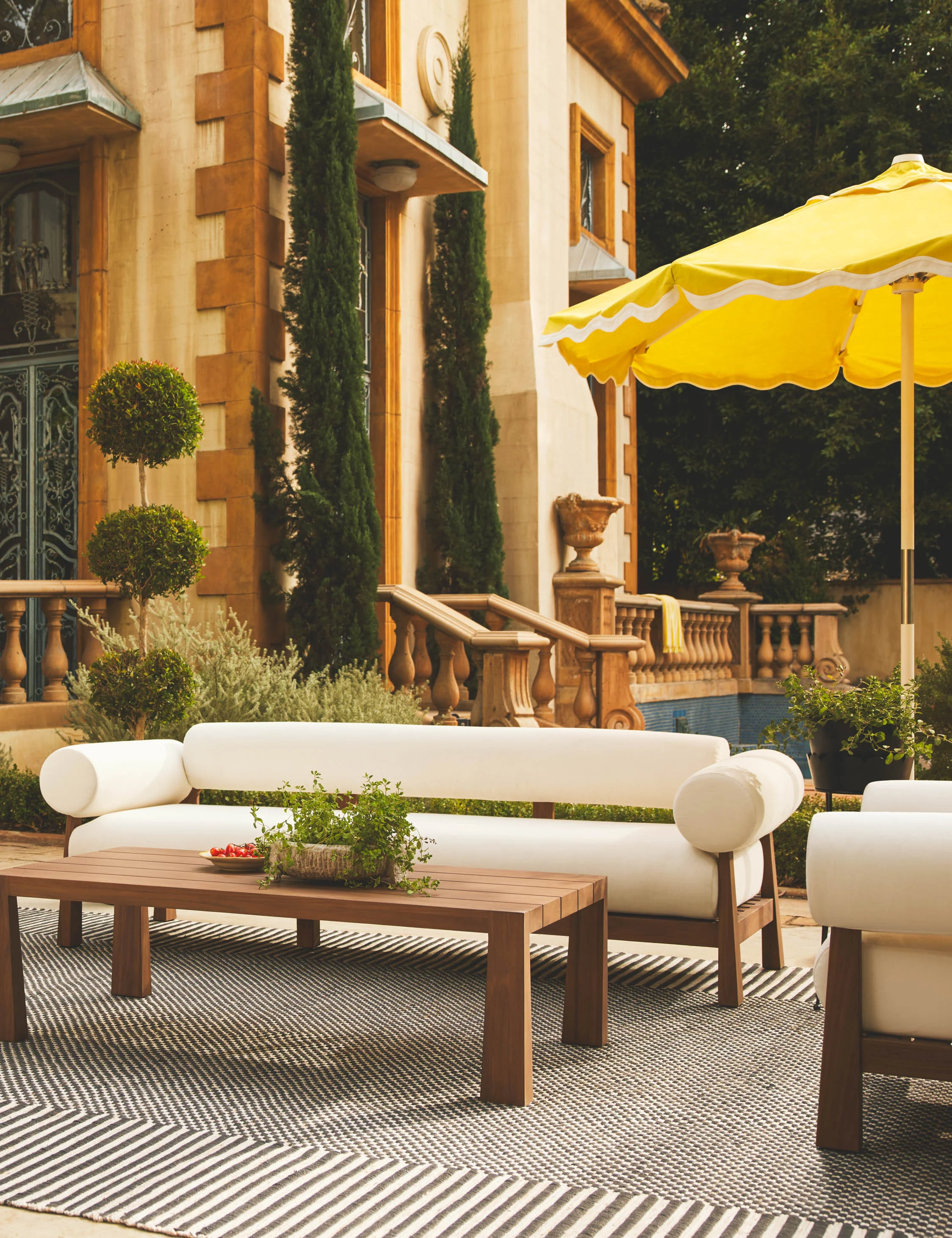 Market Umbrella by Business & Pleasure Co. - Image 15