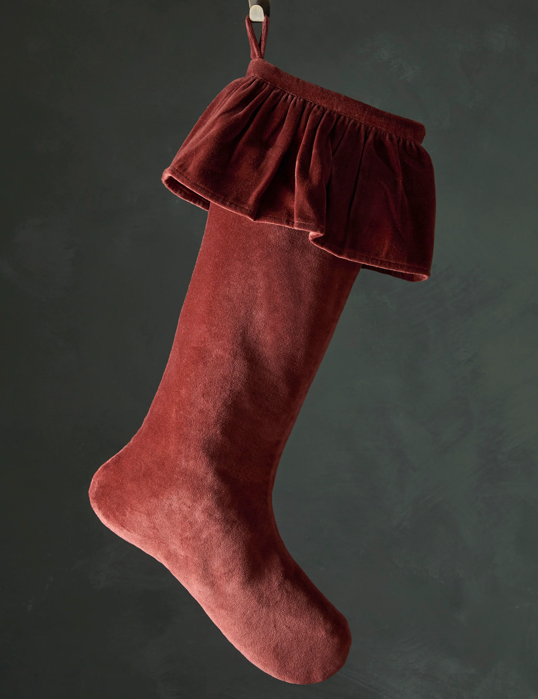 Mauree Velvet Stocking - Image 15