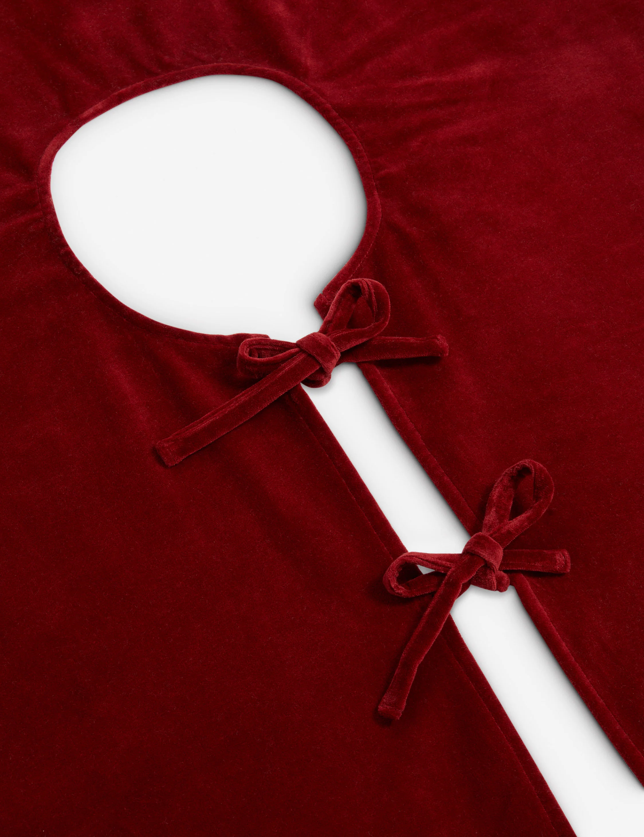 Mauree Velvet Tree Skirt - Image 11