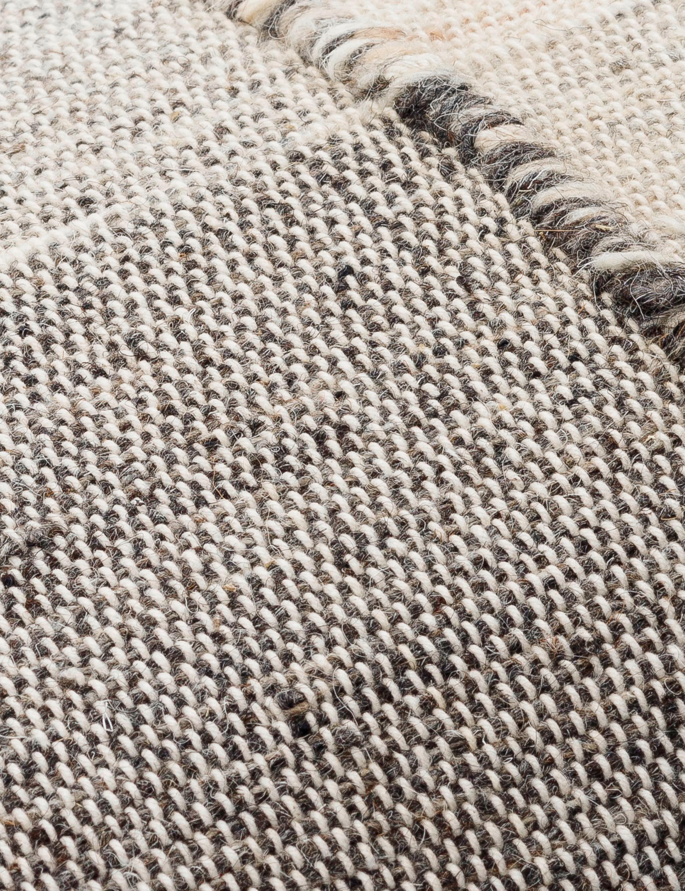Mayhall Pillow - Image 7
