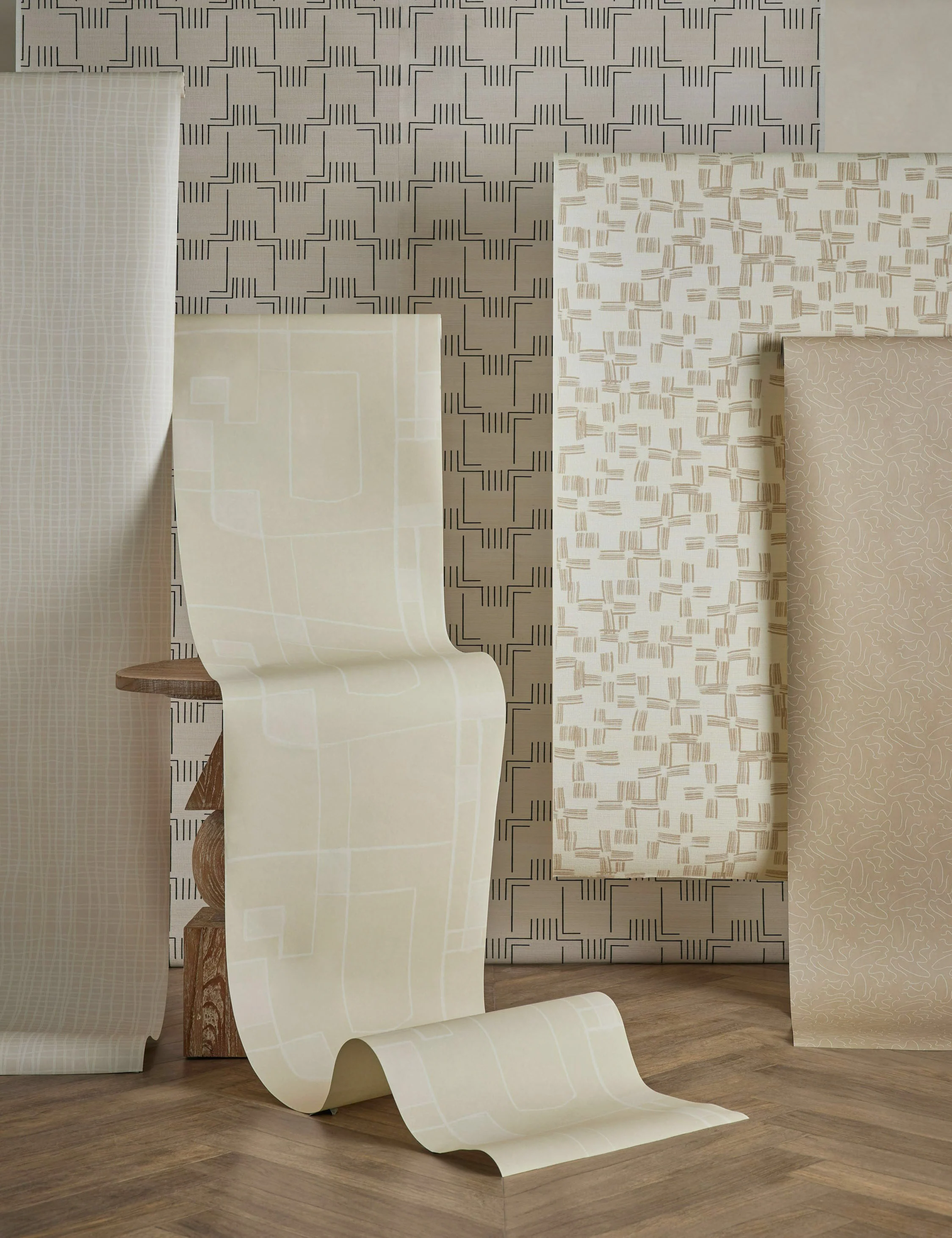 Mesa Grasscloth Wallpaper by Élan Byrd - Image 5