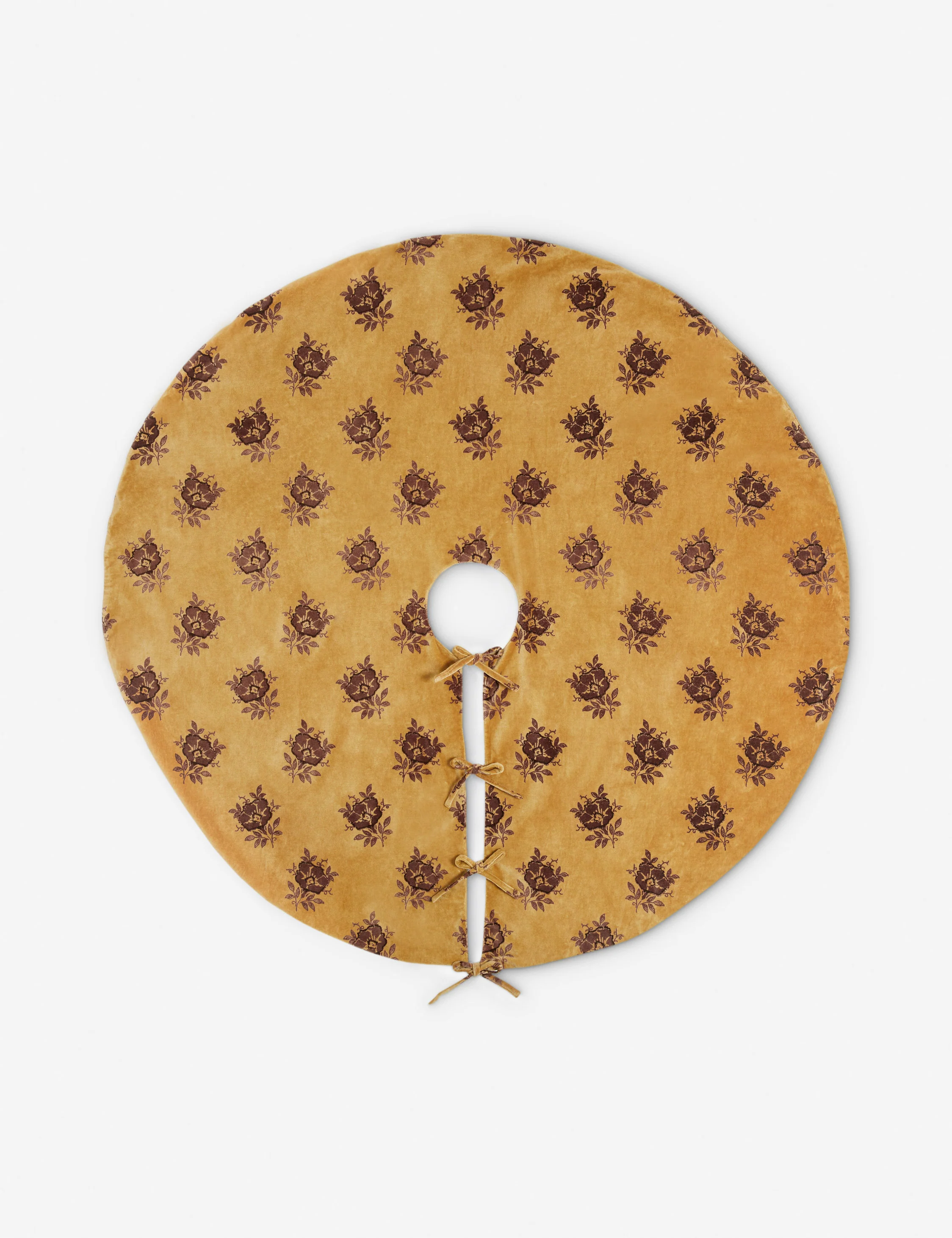 Montreal Velvet Tree Skirt - Image 2