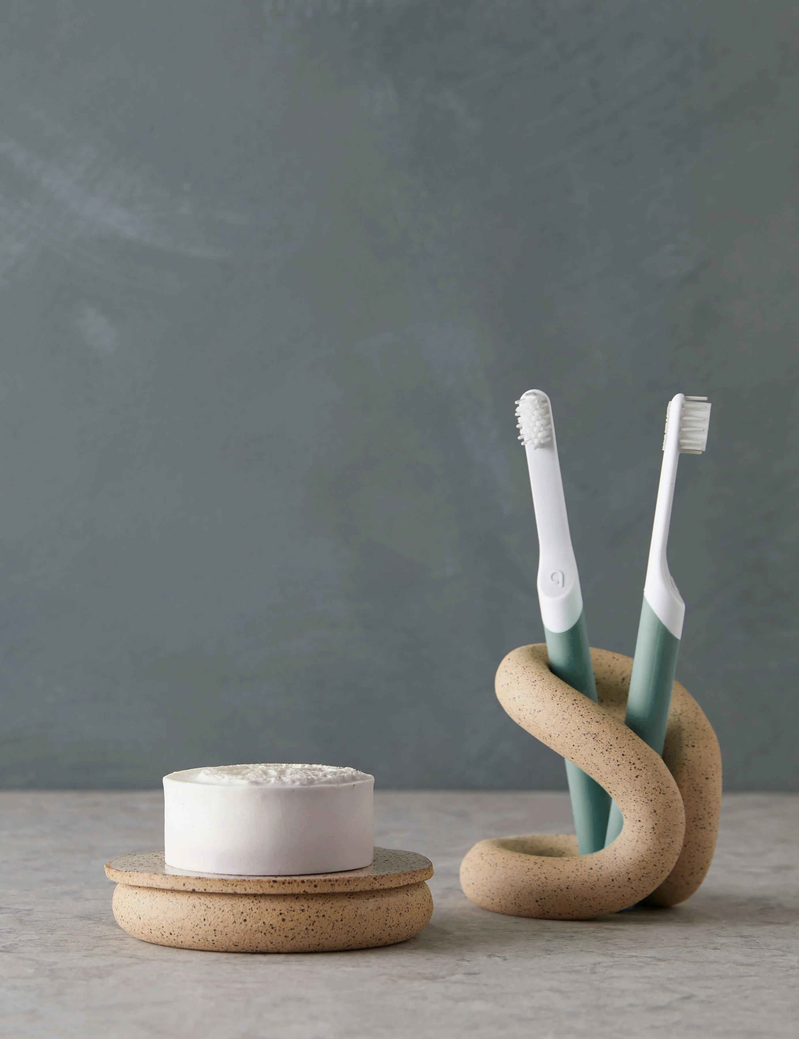 Ood Toothbrush Holder by SIN - Image 2