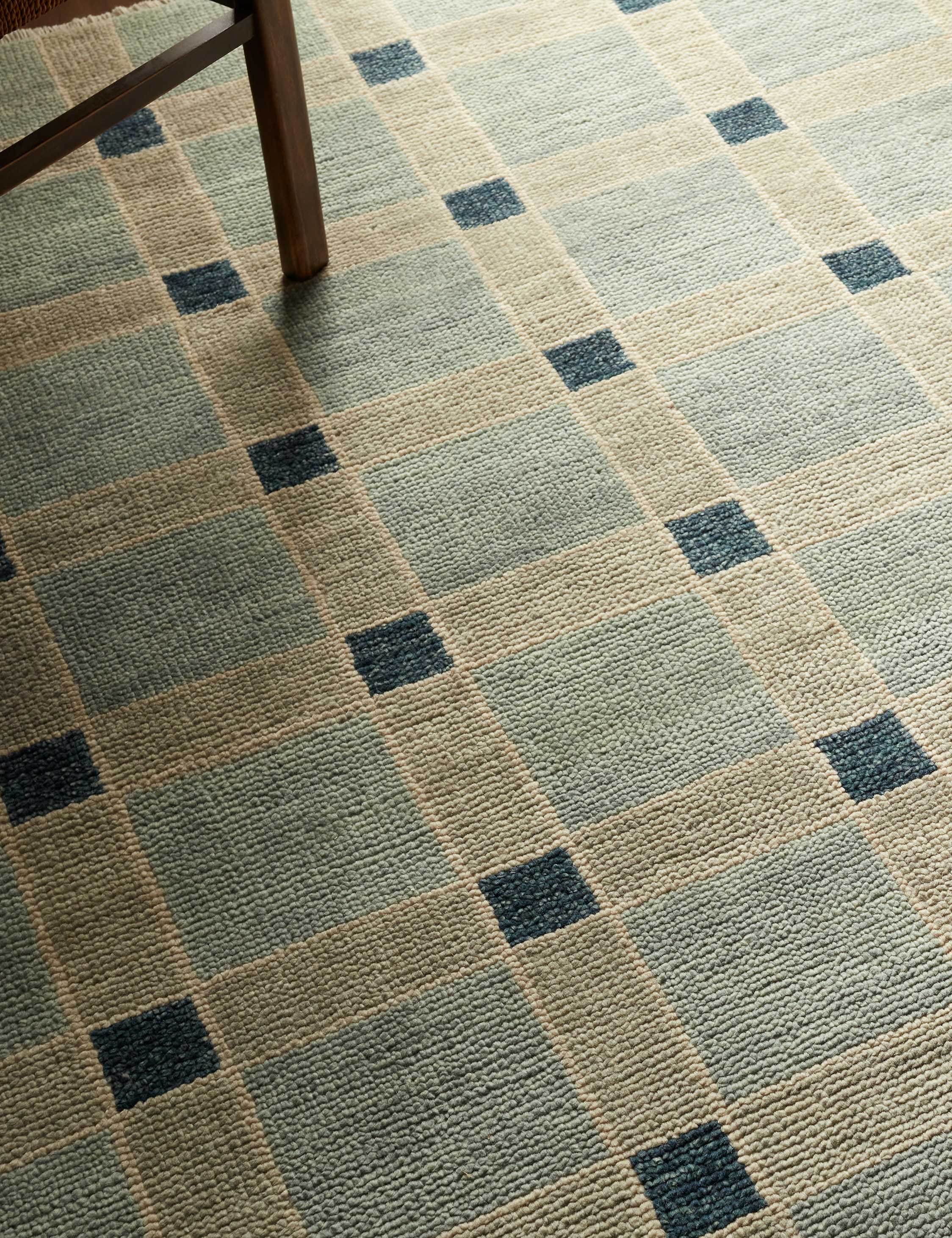 Pavez Hand-Knotted Wool Rug - Image 4