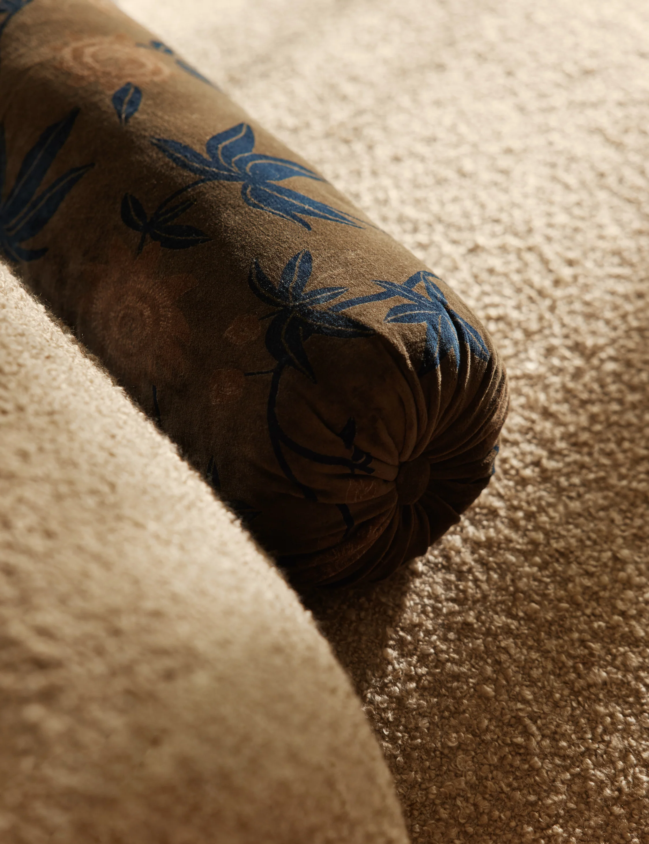 Royce Velvet Pillow - Image 15