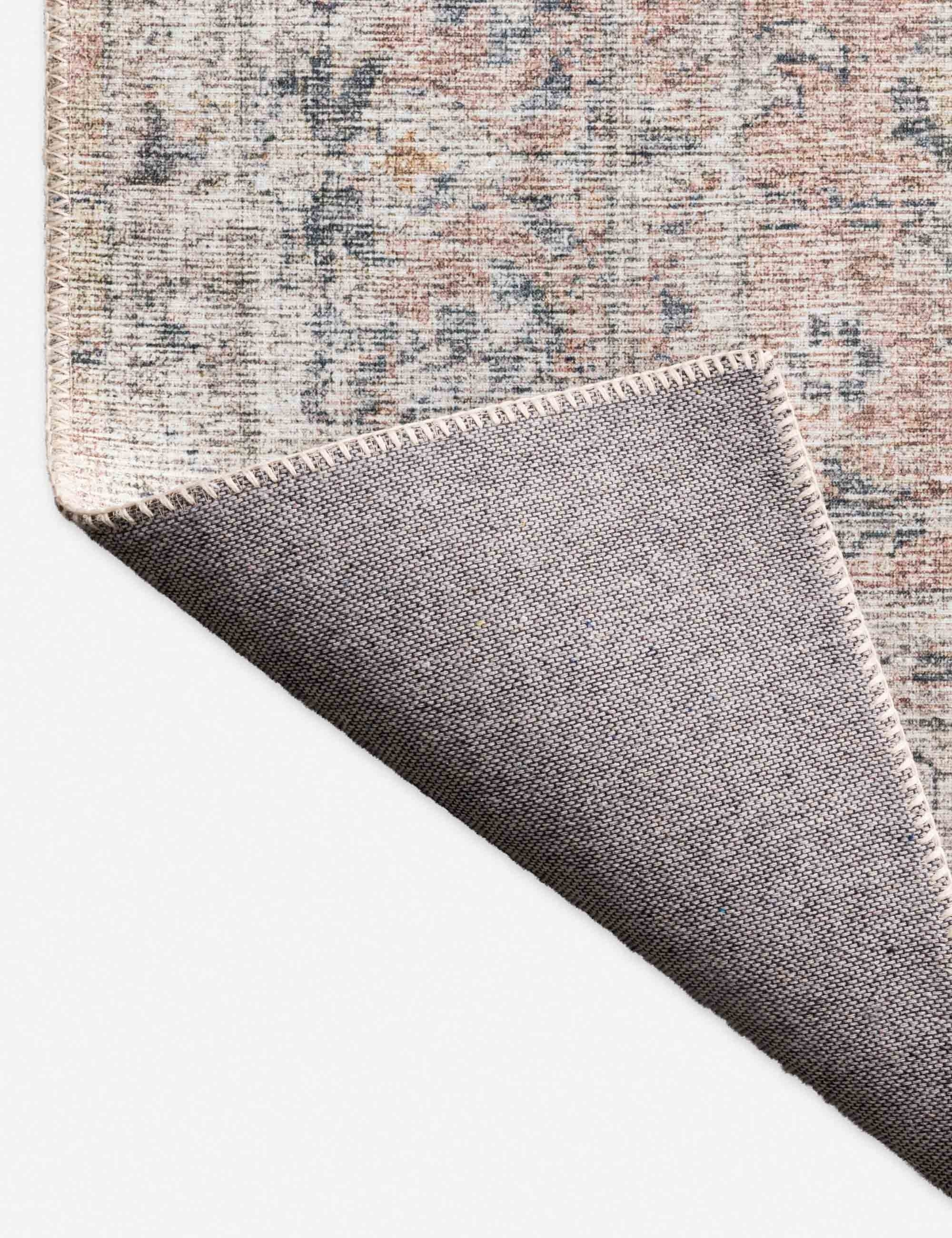 Roze Rug - Image 10