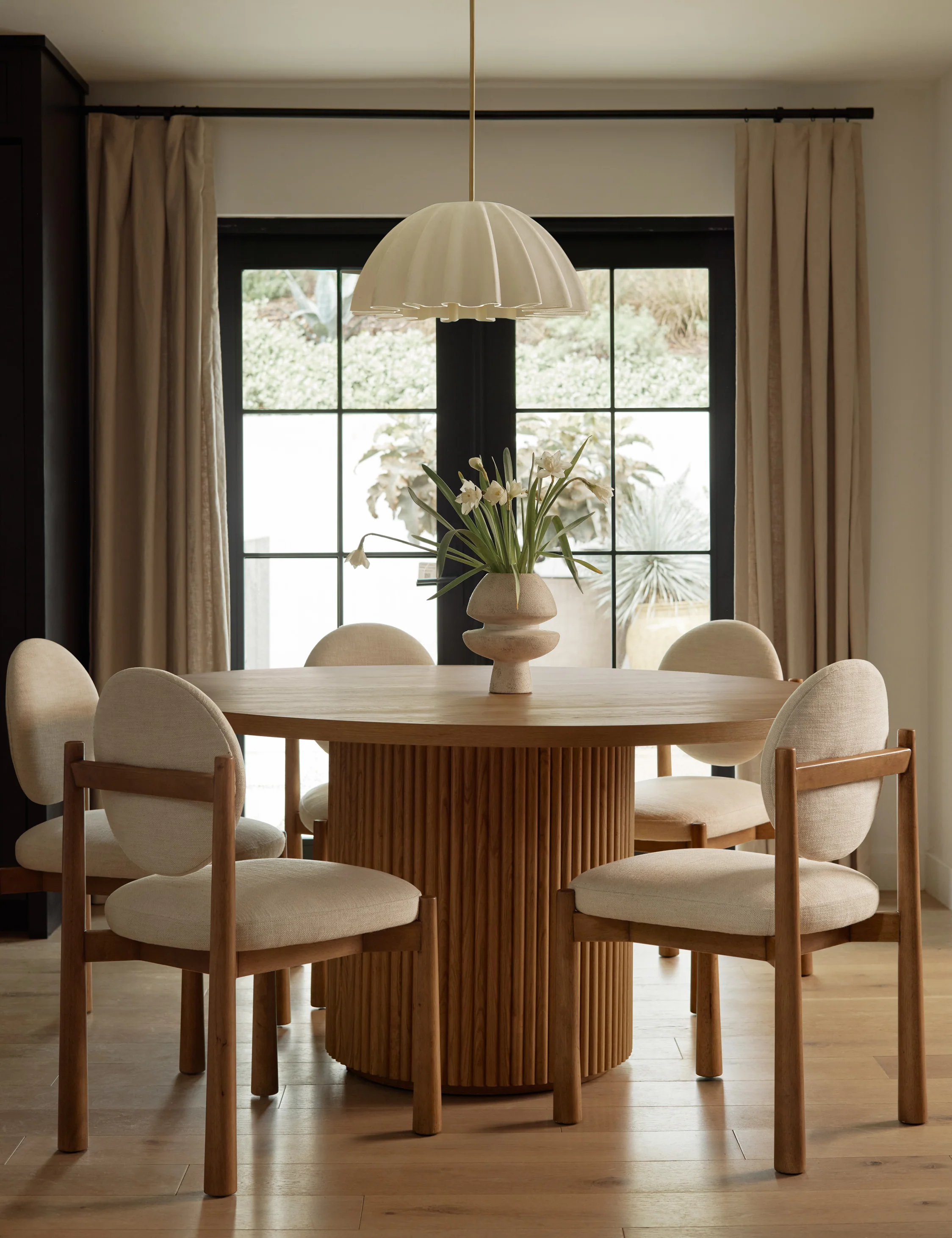 Rutherford Round Dining Table - Image 9