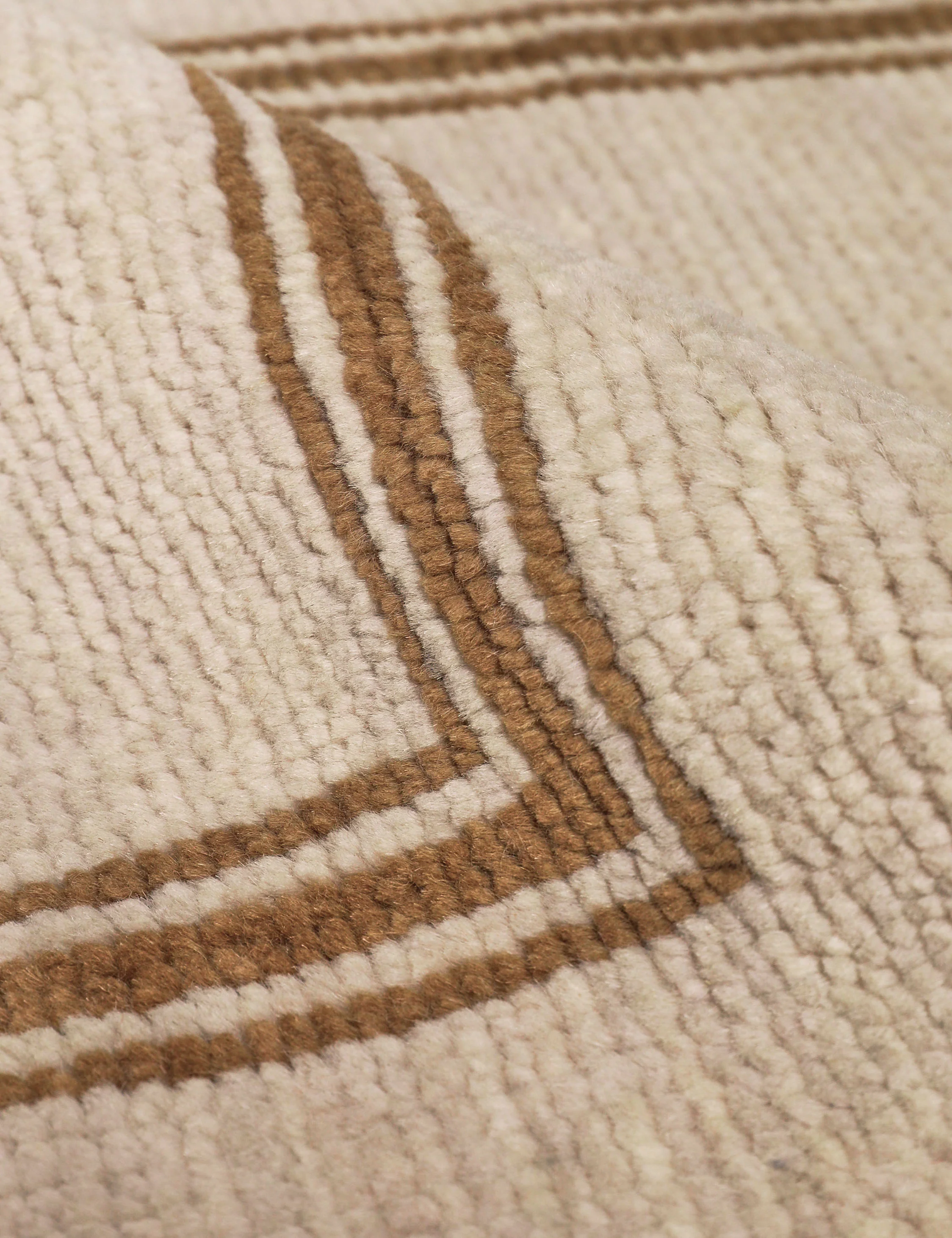 Safir Hand-Knotted Wool Rug - Image 7
