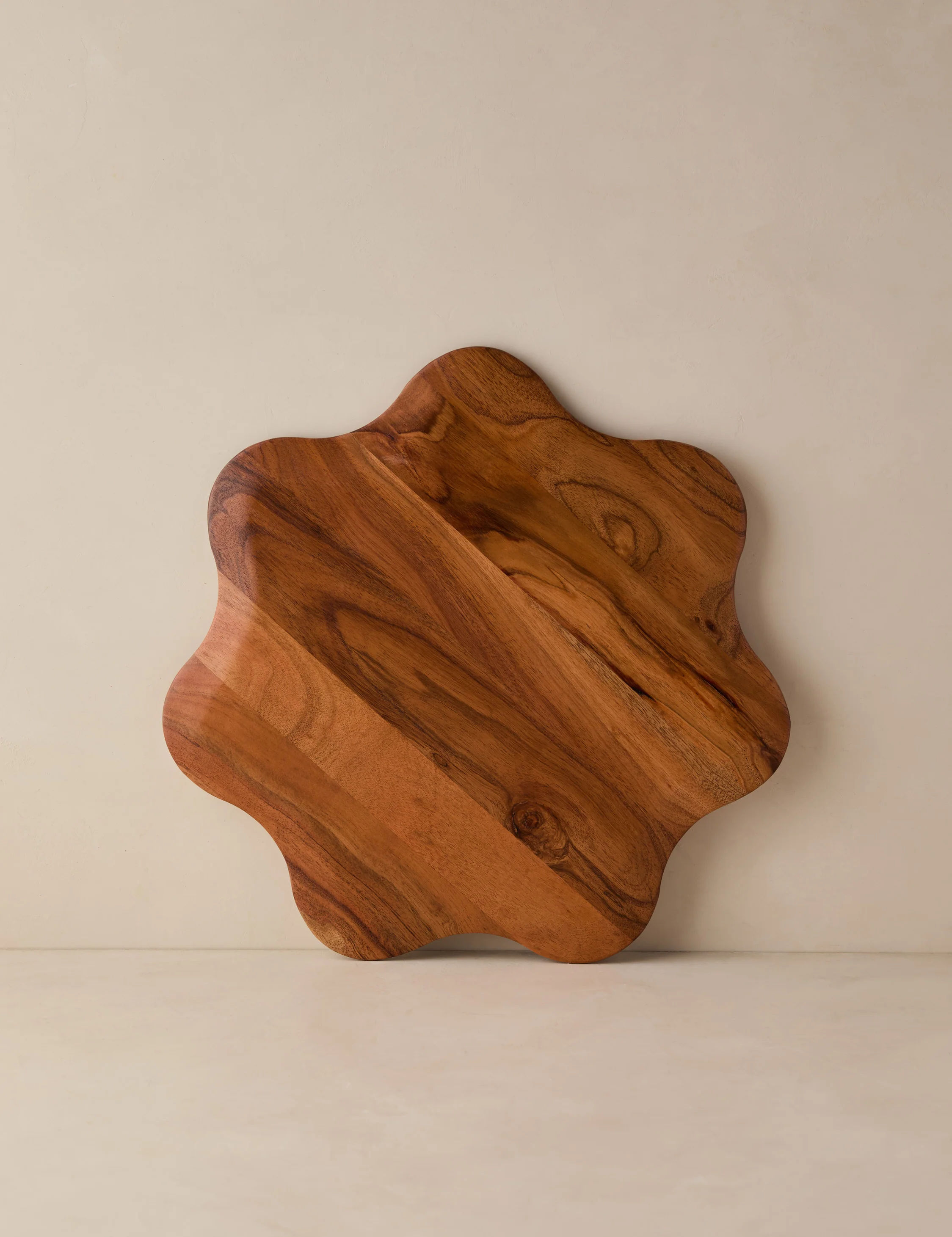 Sari Serving Board by Meso - Image 3