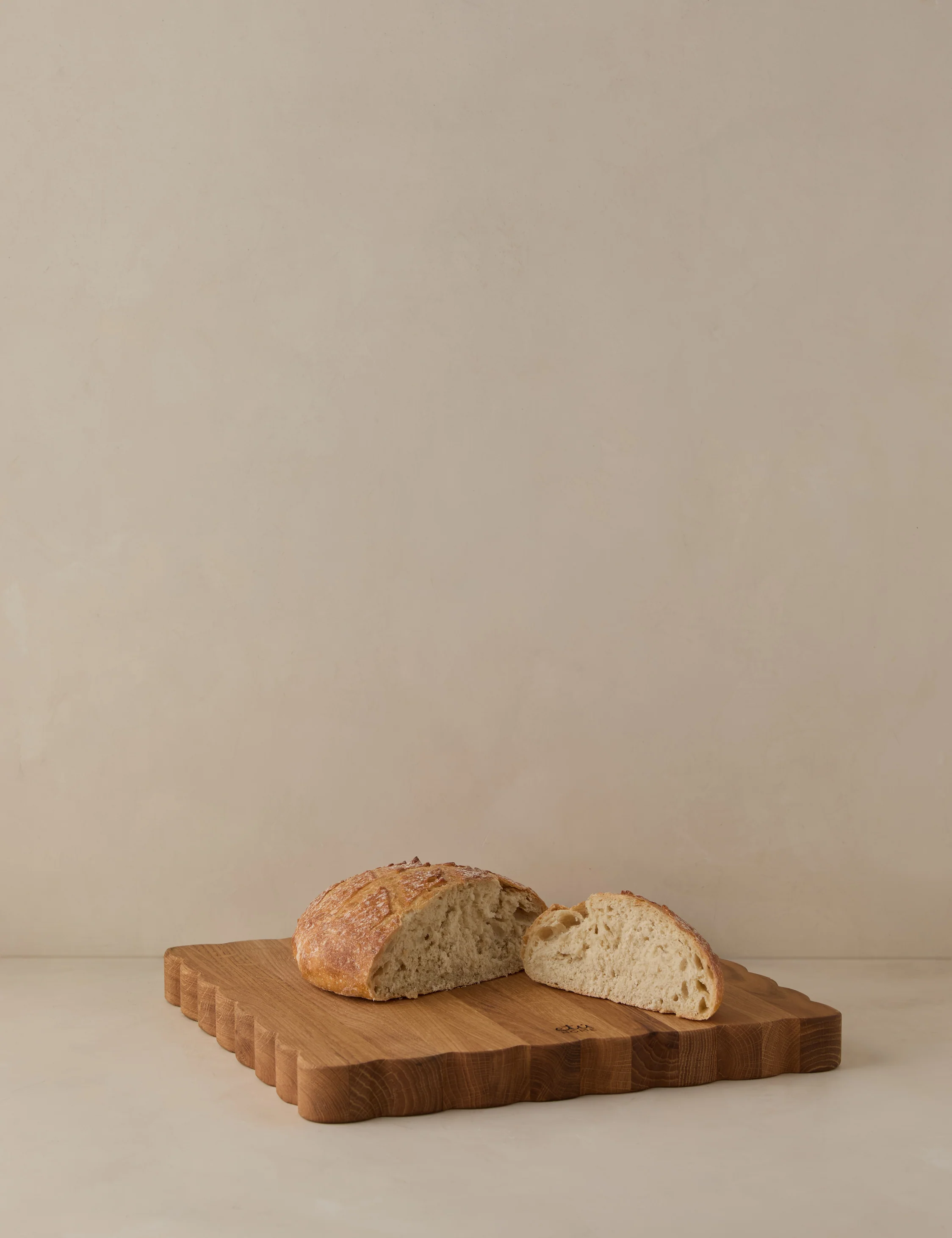 Scalloped Cutting Board by etúHOME - Image 2