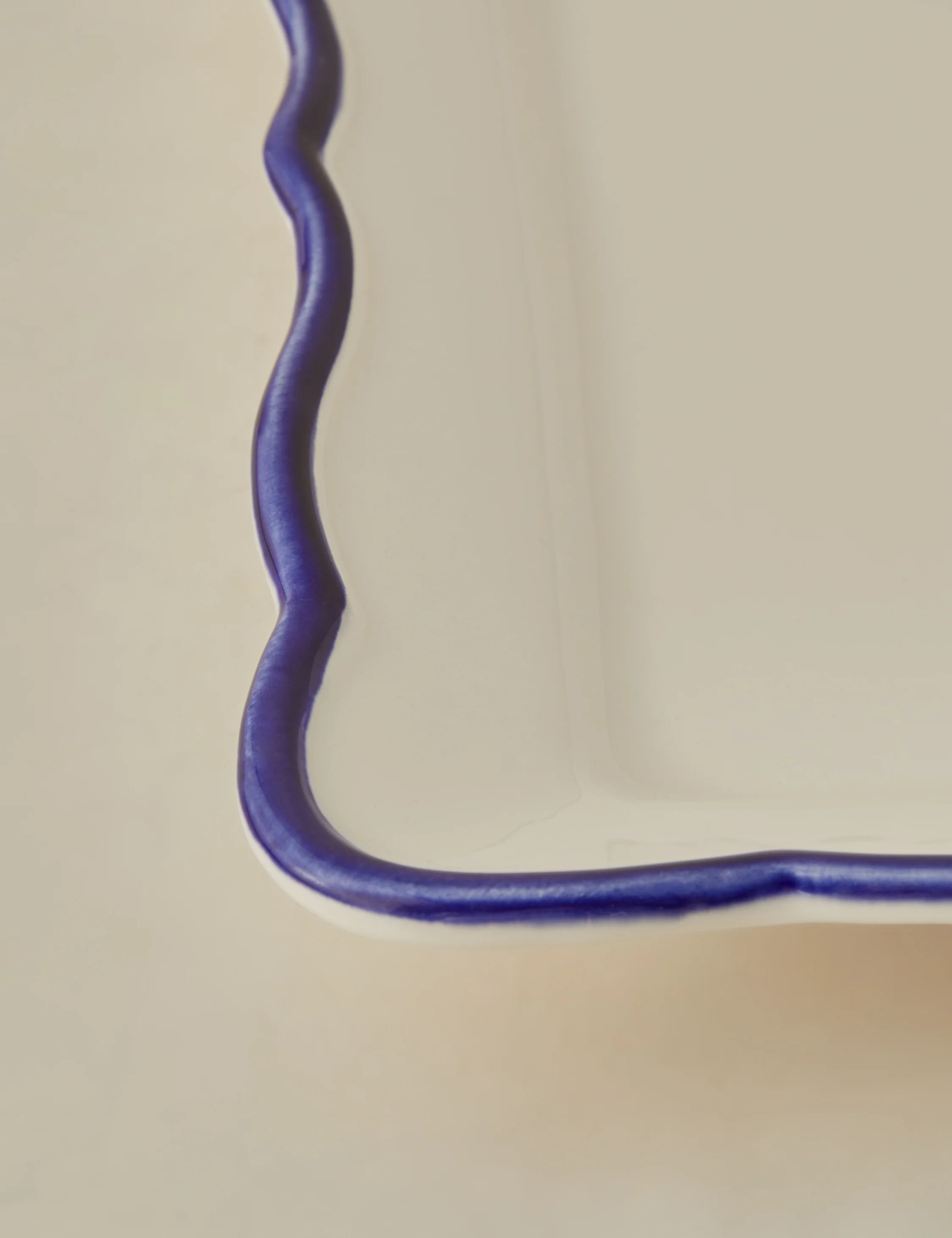 Stoneware Serveware by Maison Madison - Image 4