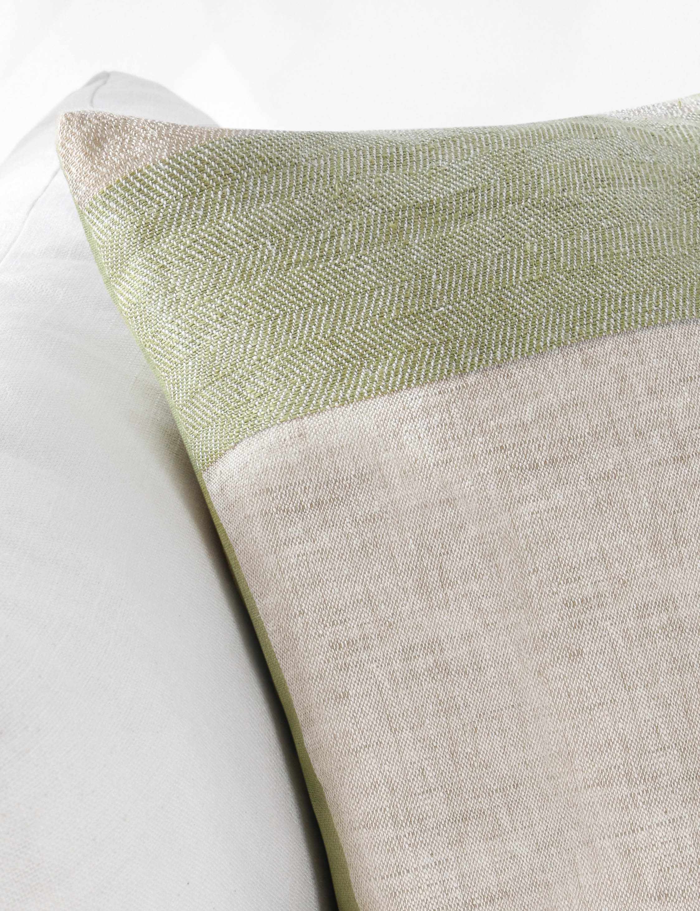 Tamara Linen Pillow - Image 5