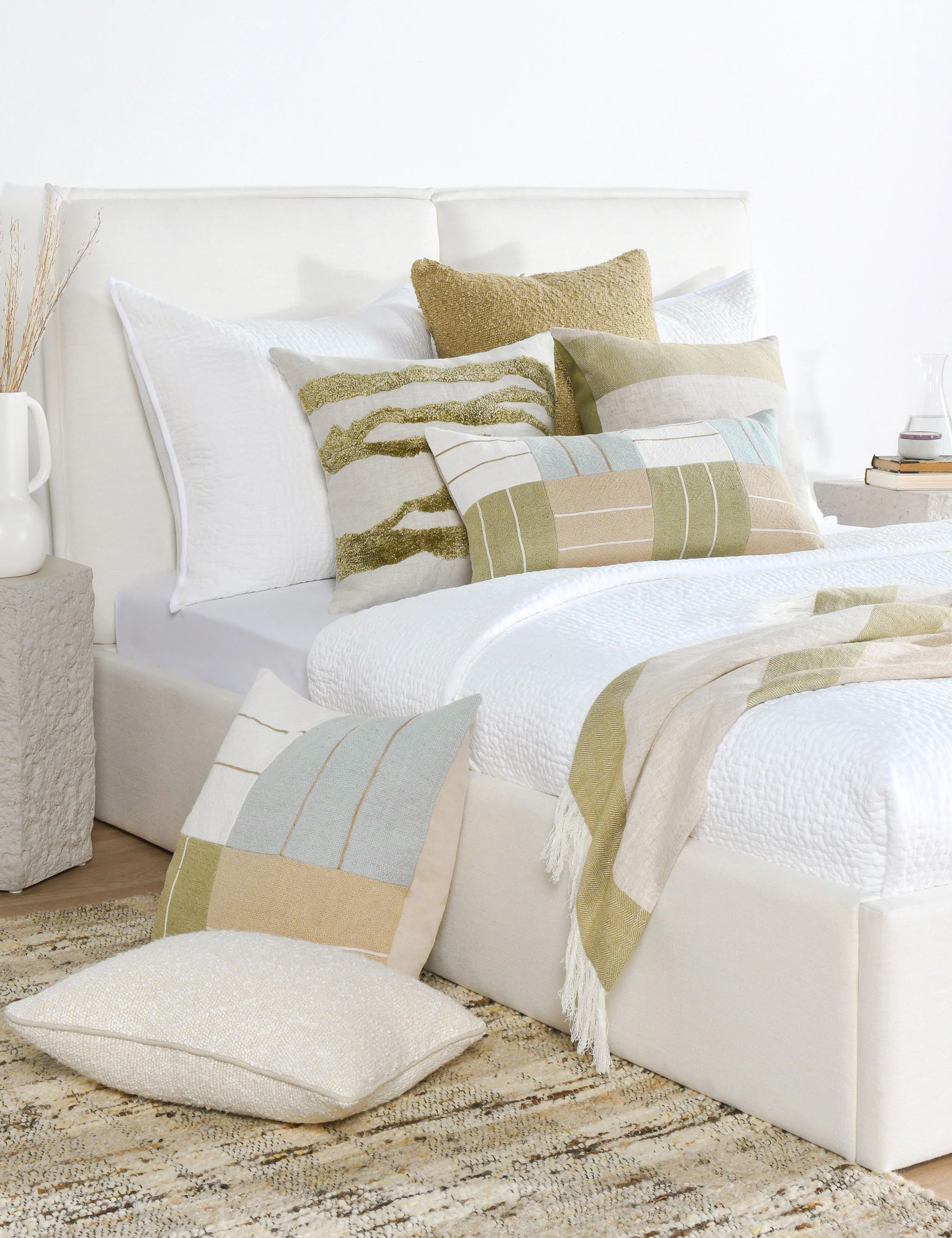 Tamara Linen Pillow - Image 6