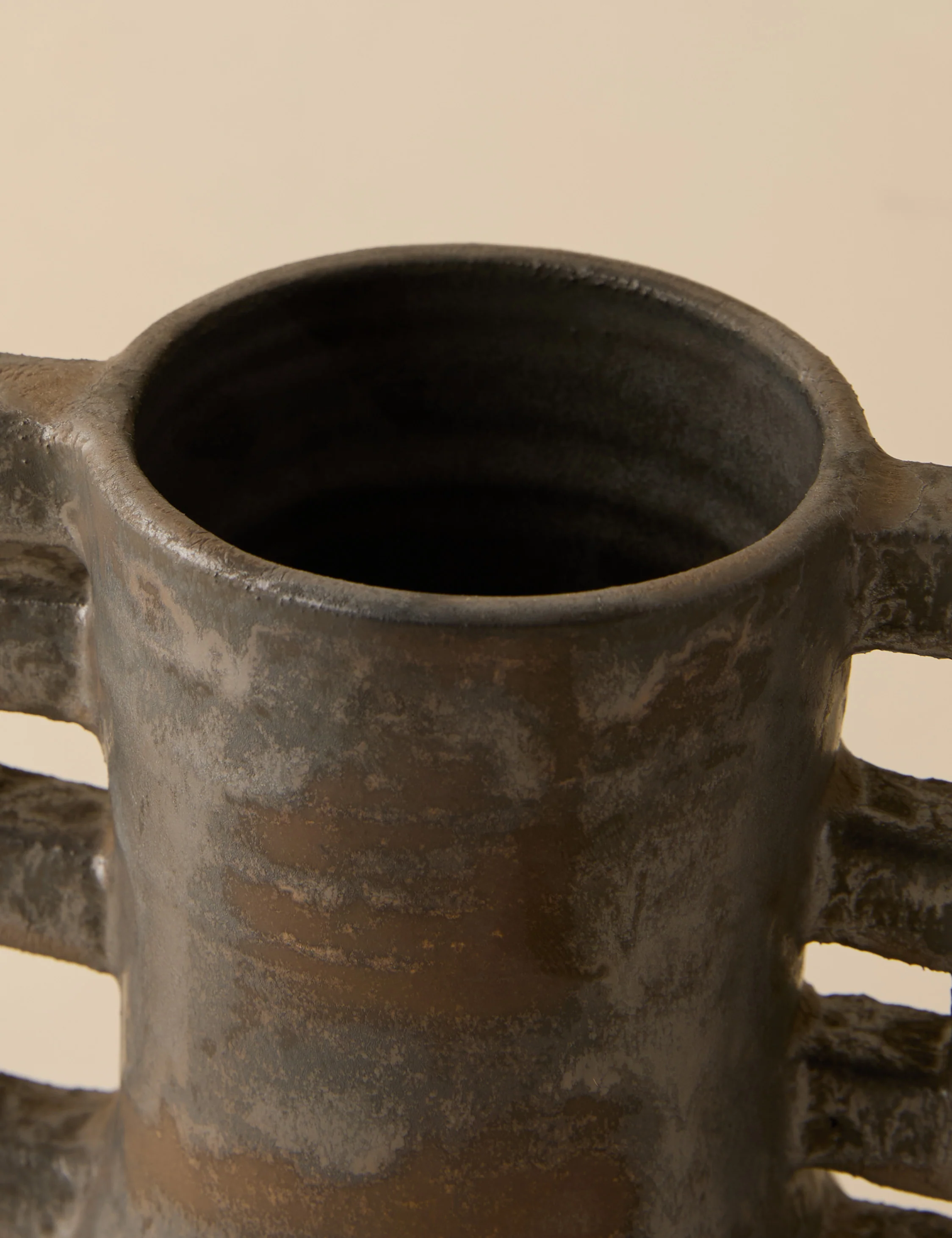 Traverse Vase by Salamat Ceramics - Image 5