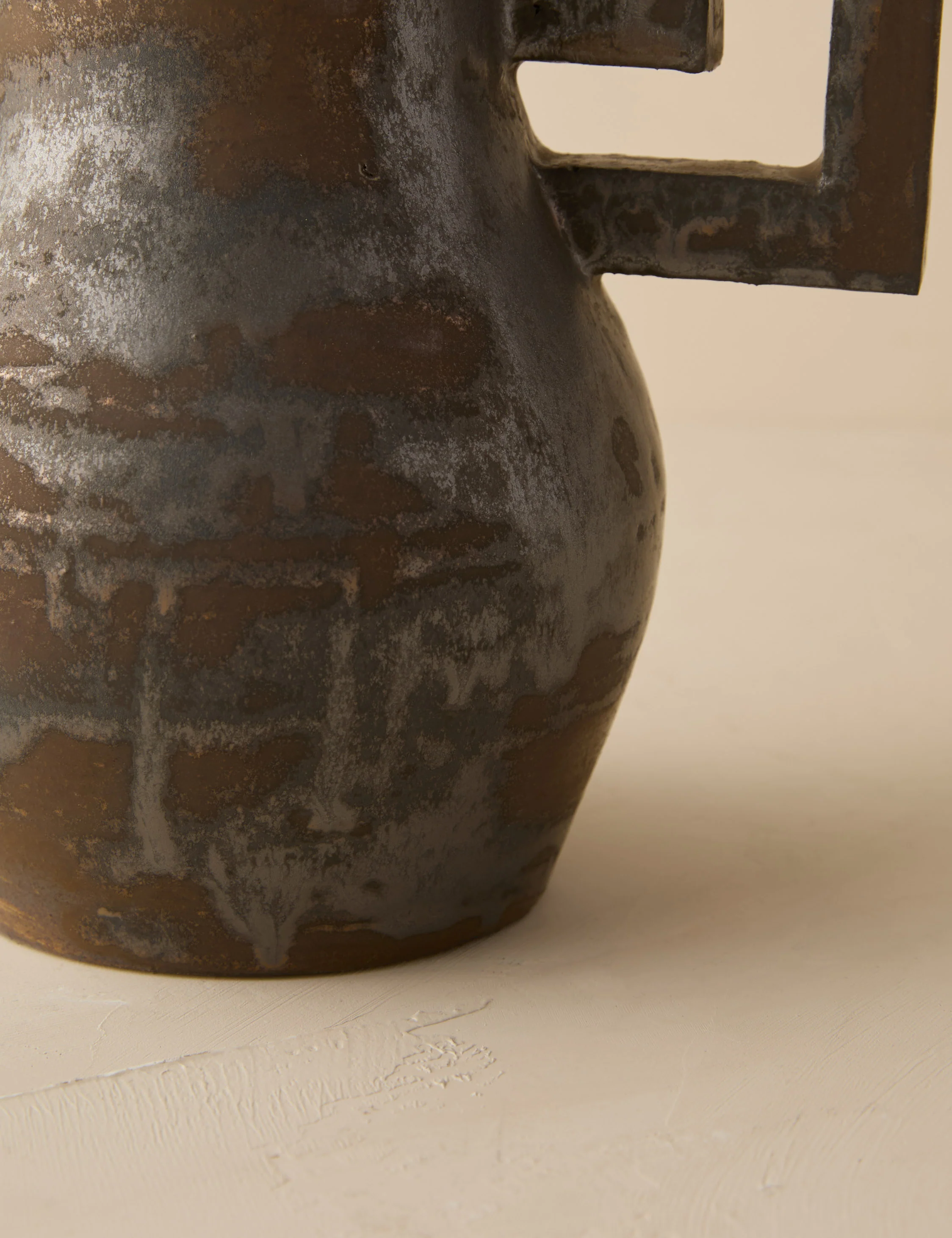 Traverse Vase by Salamat Ceramics - Image 6