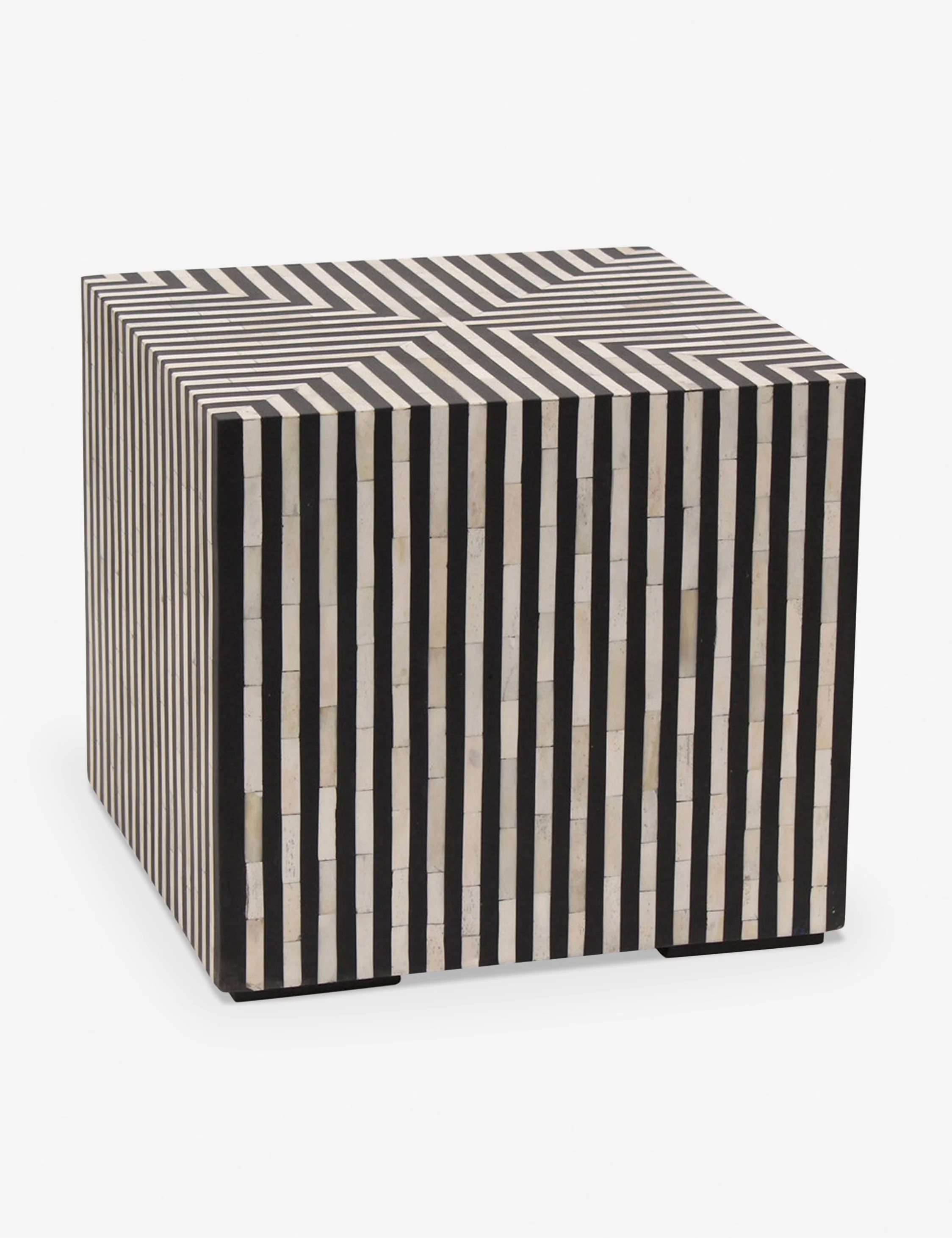 Trendyl Side Table - Image 2