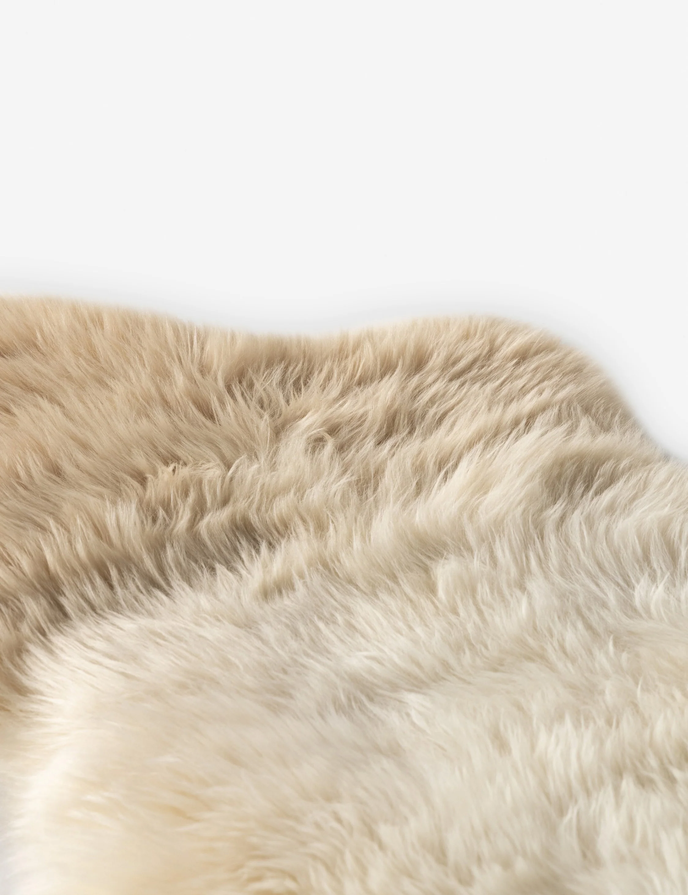 Vale Ombre Sheepskin Throw - Image 5